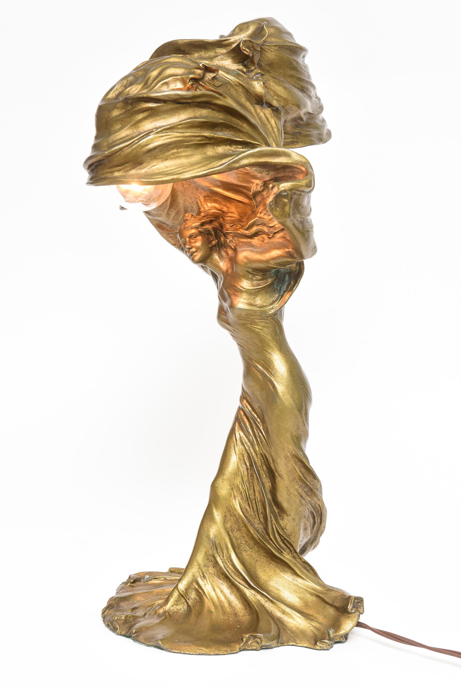 After Loïe Fuller the Dancer Gilt Bronze Figure Table Lamp by Raoul Larche 3