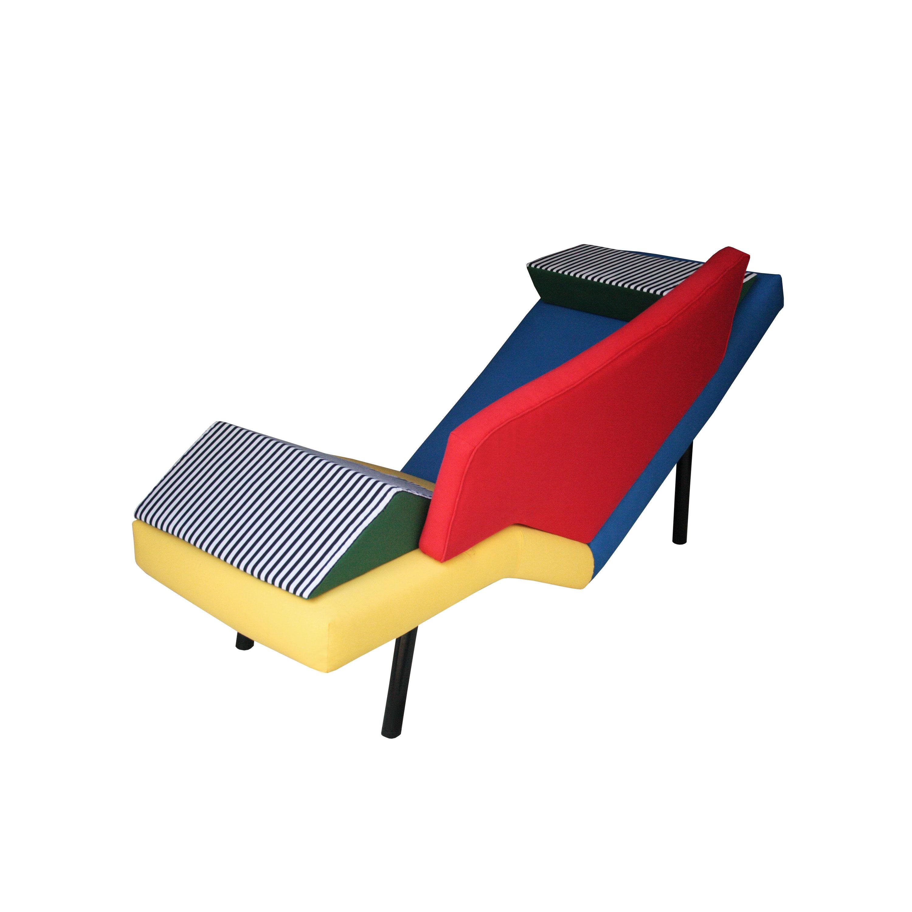 After Memphis Geometric Blue Yellow Red Green Metal Italian Chaise Longue, 1980 In Excellent Condition In Madrid, ES