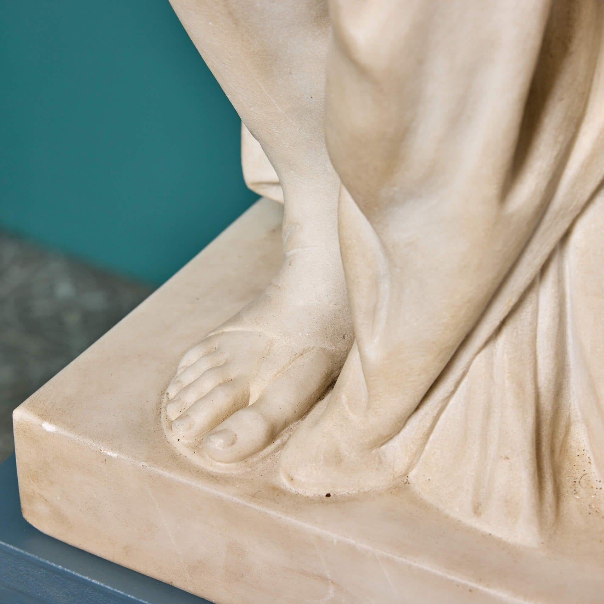 Nach Michelangelo Weiße Statuarische Marmorskulptur des Moses (Geschnitzt) im Angebot