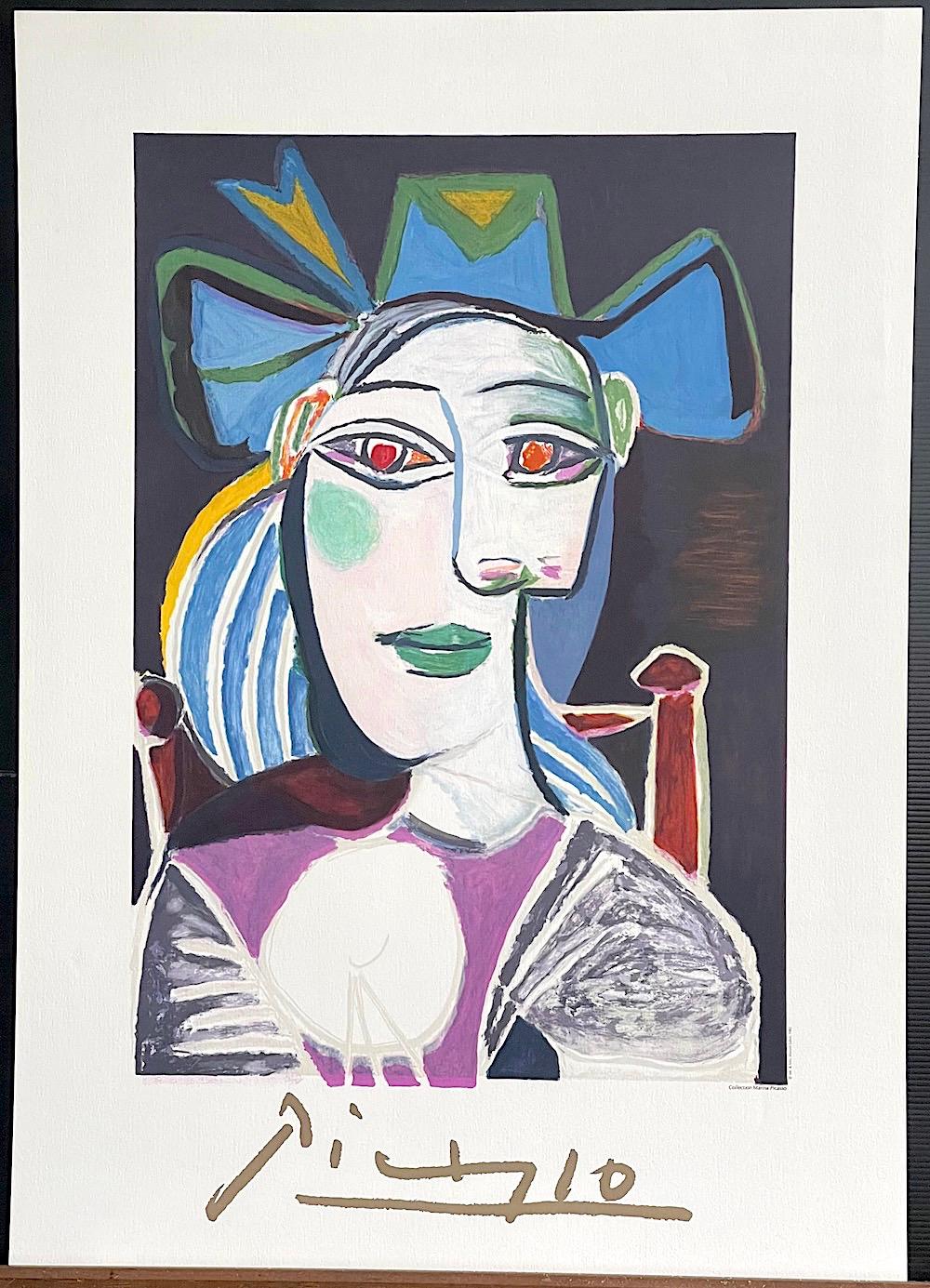 BUSTE DE FEMME CHAPEAU BLEU Lithographie, sitzende Frau mit blauem Hut und grünen Lippen (Abstrakt), Print, von (after) Pablo Picasso