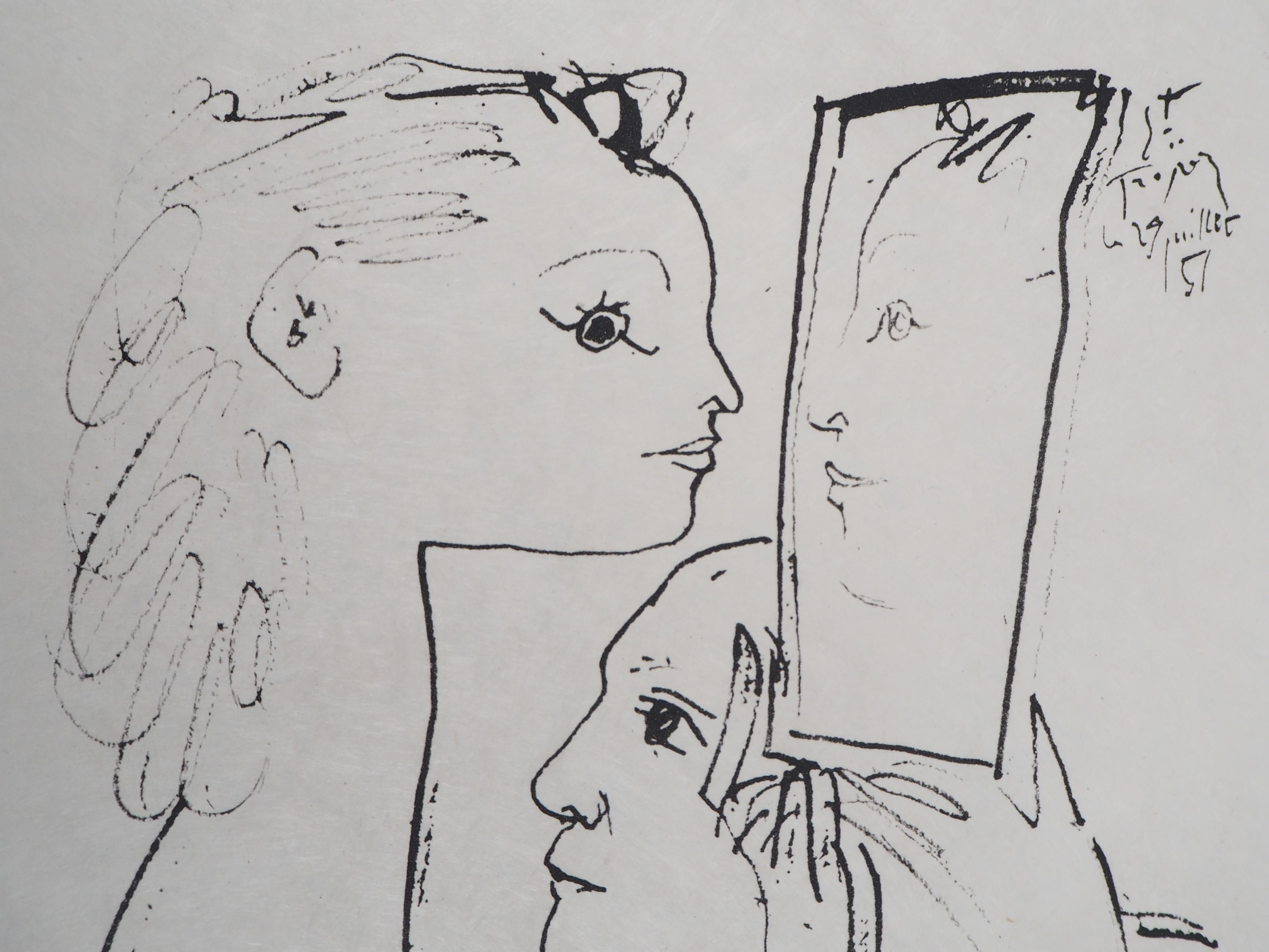 Picasso et Model se regardant dans le miroir - Lithographie - Gris Figurative Print par (after) Pablo Picasso