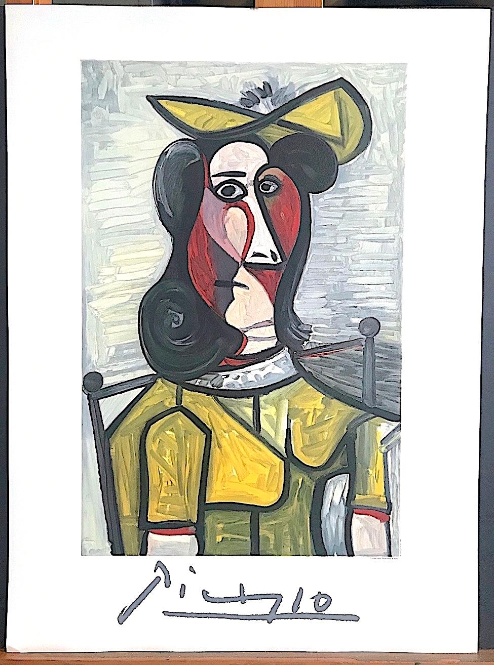 PORTRAIT DE FEMME AU CHAPEAU A LA ROBE JAUNE Lithographie, Frau mit gelbem Hutkleid (Beige), Portrait Print, von (after) Pablo Picasso