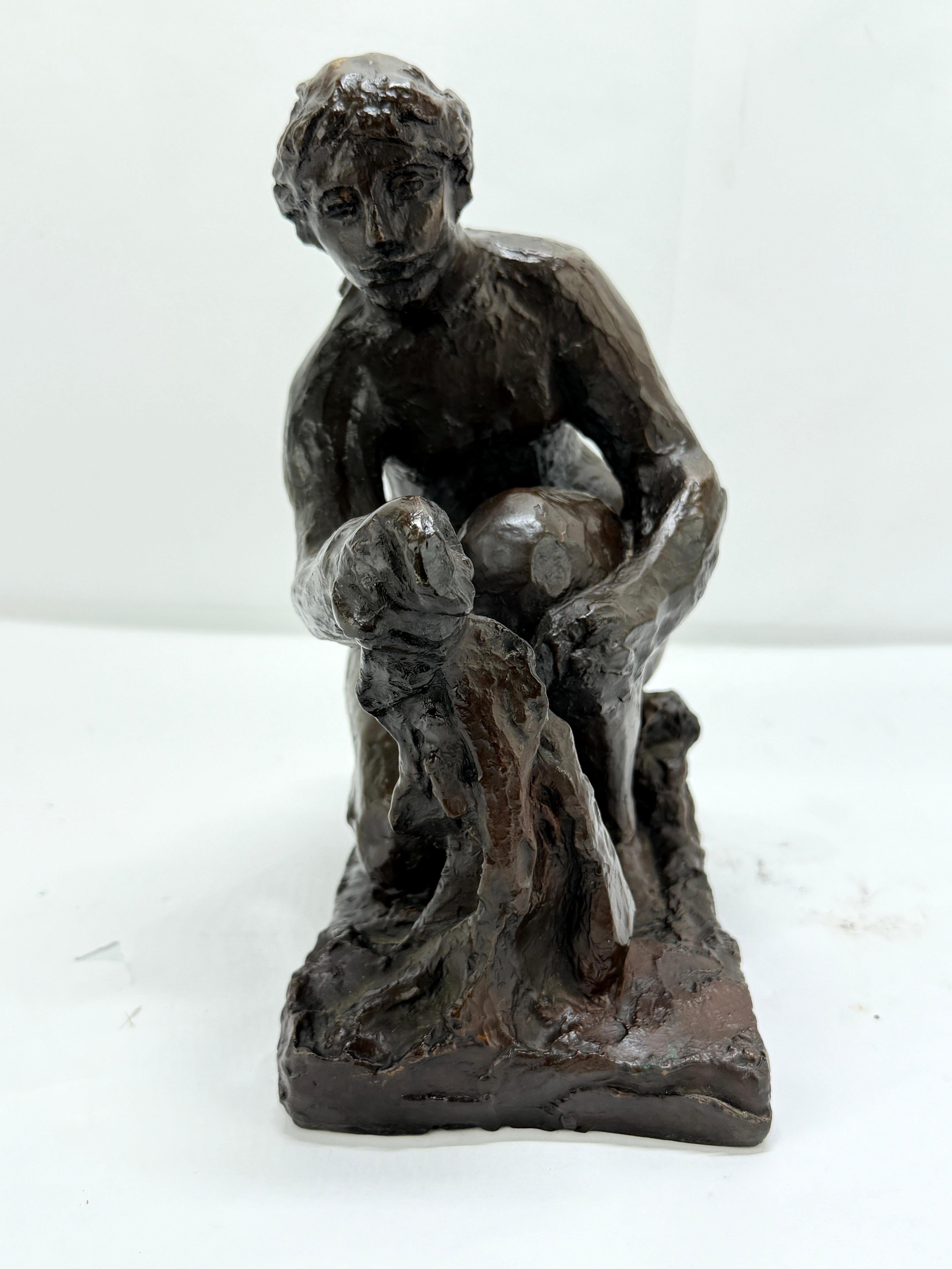 Dopo Pierre-Auguste Renoir & Richard Guino, La Petite Laveuse Scultura in bronzo In condizioni buone in vendita a Atlanta, GA