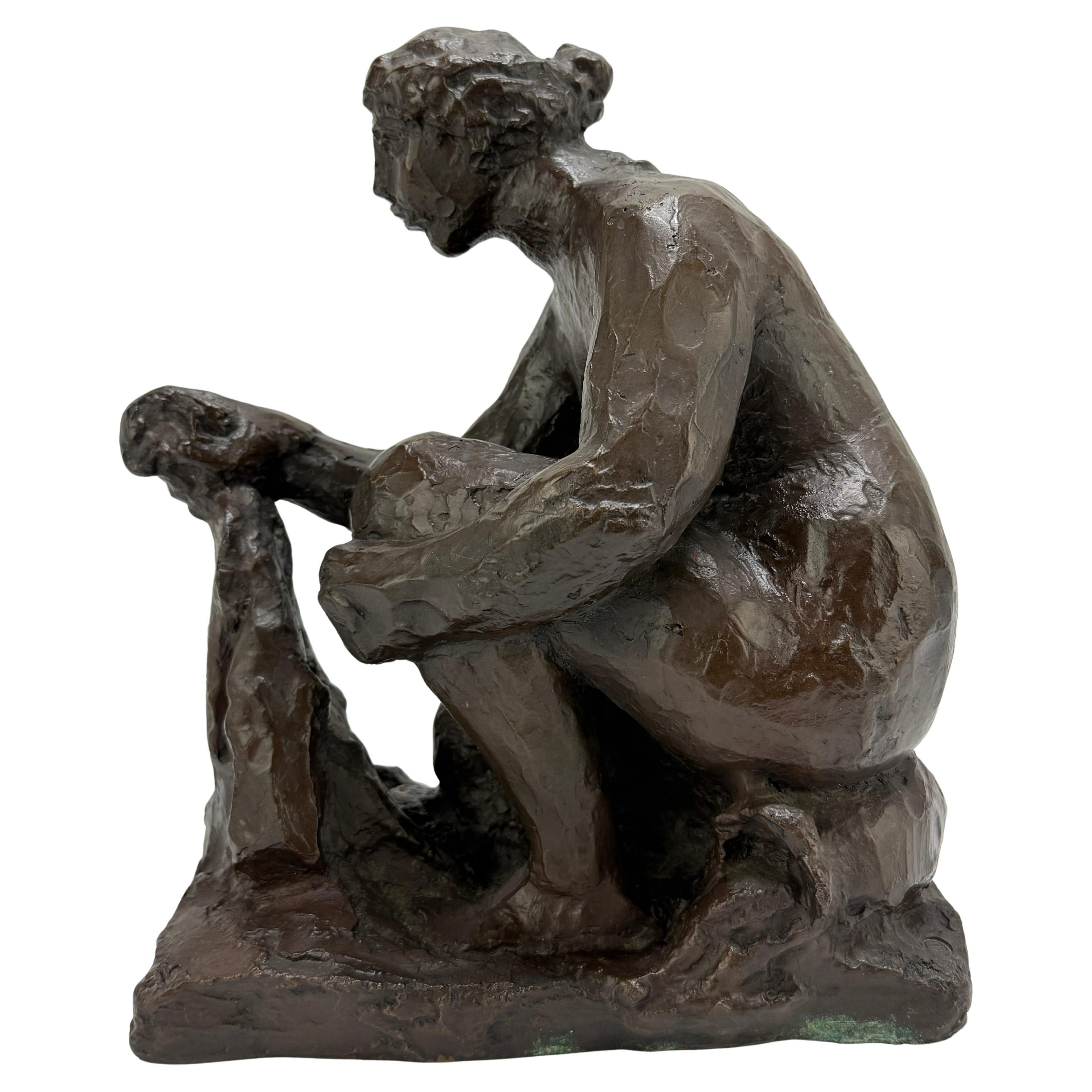 Dopo Pierre-Auguste Renoir & Richard Guino, La Petite Laveuse Scultura in bronzo in vendita