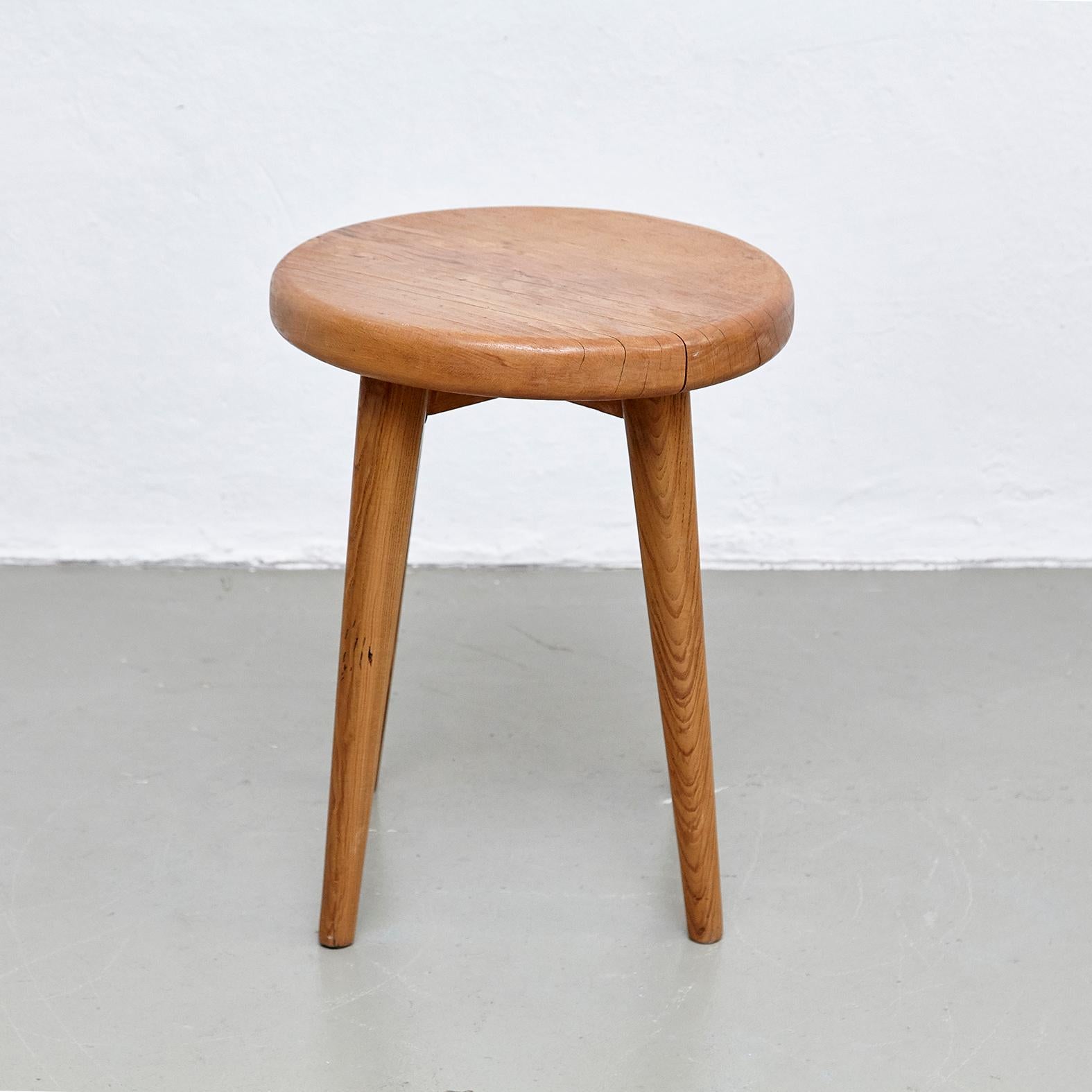 After Pierre Jeanneret, Mid-Century Modern, Wood French Side Table, circa 1960 In Good Condition In Barcelona, Barcelona