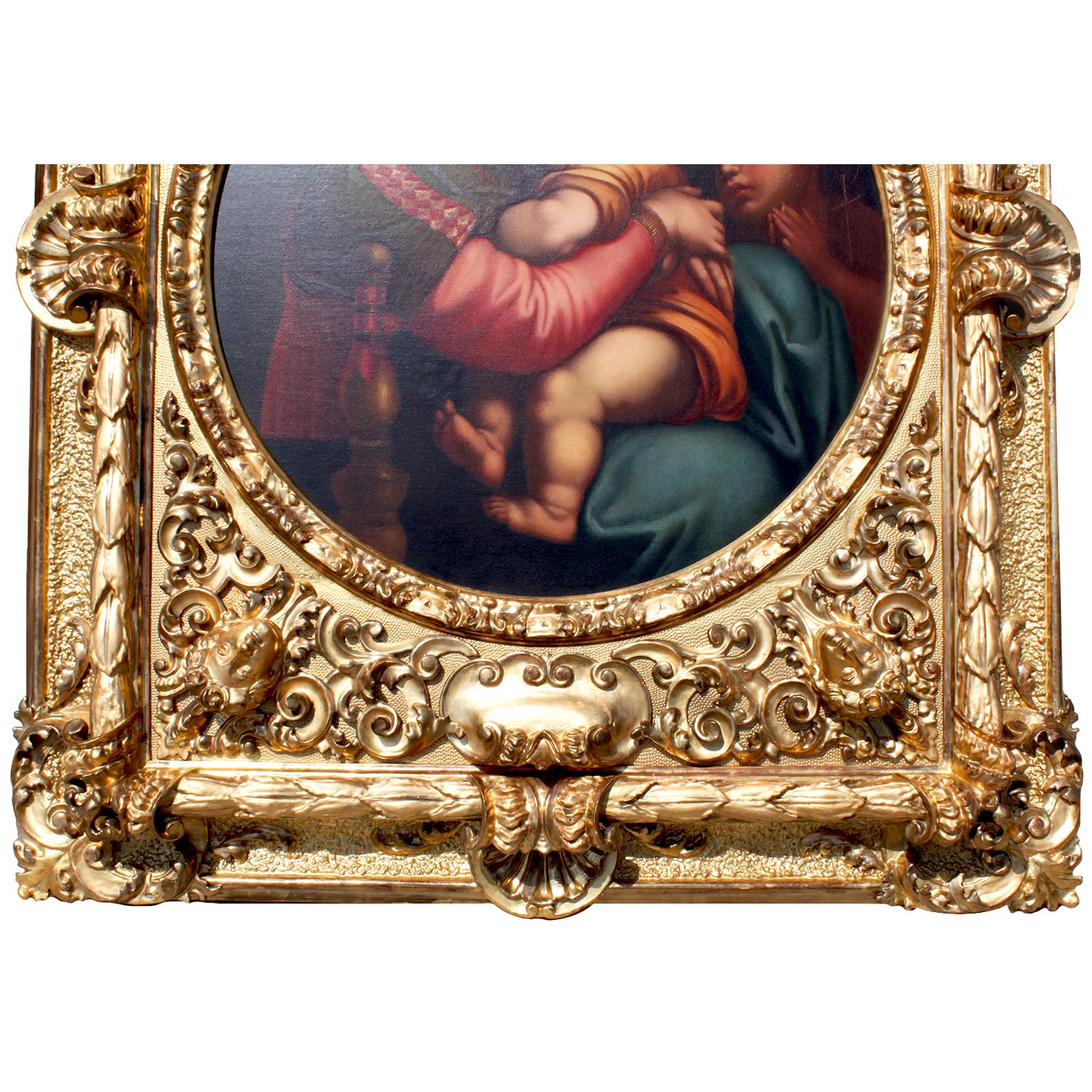 Nach Raffaello Sanzio 1483-1520 Raphael La Madonna della Seggiola, Öl auf Leinwand (Vergoldet) im Angebot