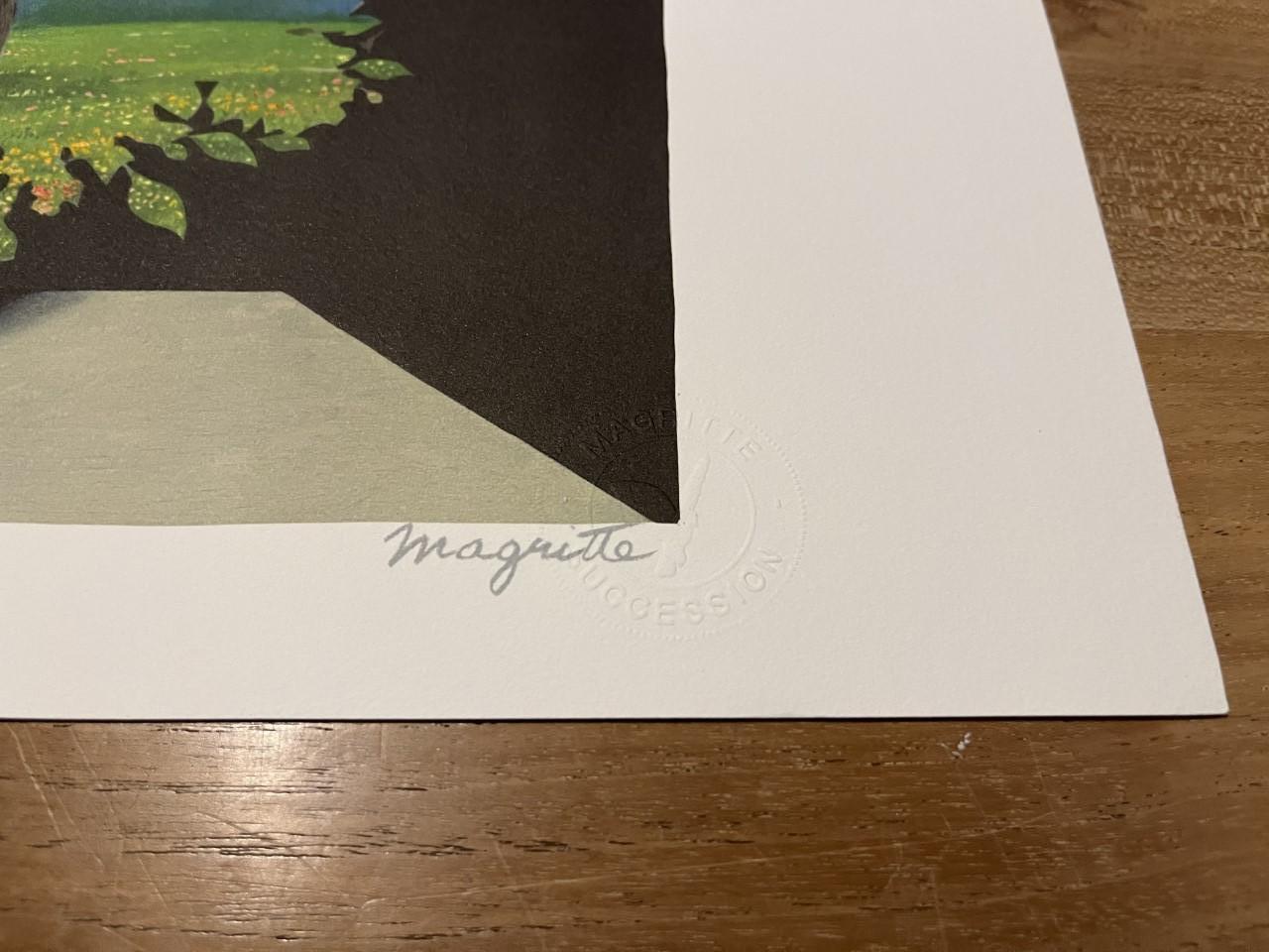 Le Plagiat - 20. Jahrhundert, Surrealistisch, Lithographie, Figurative Drucke (Surrealismus), Print, von (after) René Magritte