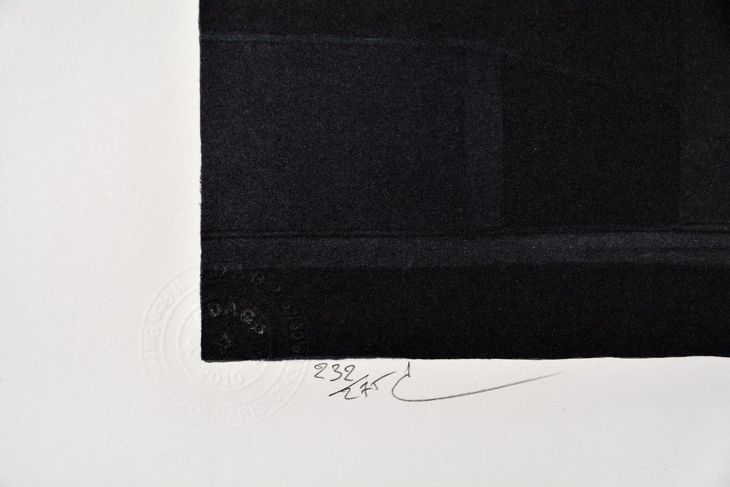 L'EMPIRE DES LUMIÈRES, 1961 (THE EMPIRE OF LIGHTS, 1961)
Date of creation: 2010
Medium: Lithograph on BFK Rives Paper
Edition: 275
Size: 60 x 45 cm
Observations: Lithograph on BFK Rives paper plate signed and numbered of a limited edition of 275