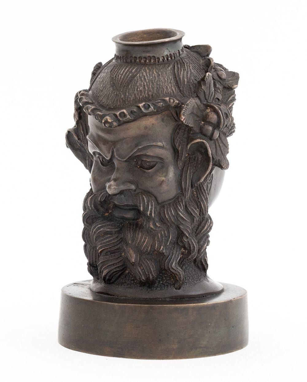 Dopo l'antico vaso etrusco bifronte in bronzo In condizioni buone in vendita a Astoria, NY