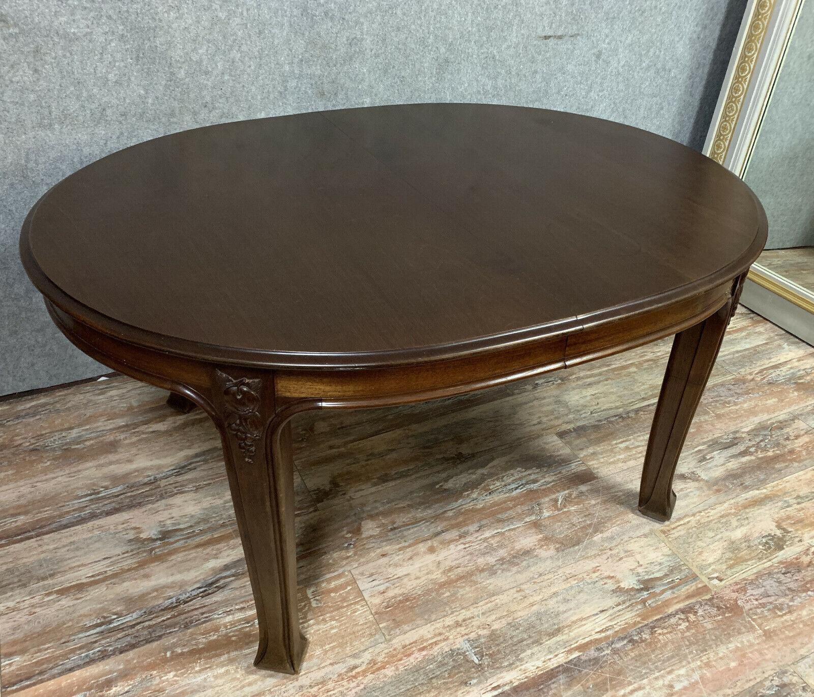 Acajou D'après les créations de Majorelle : Impressionnante table Art Nouveau en acajou -1X18 en vente