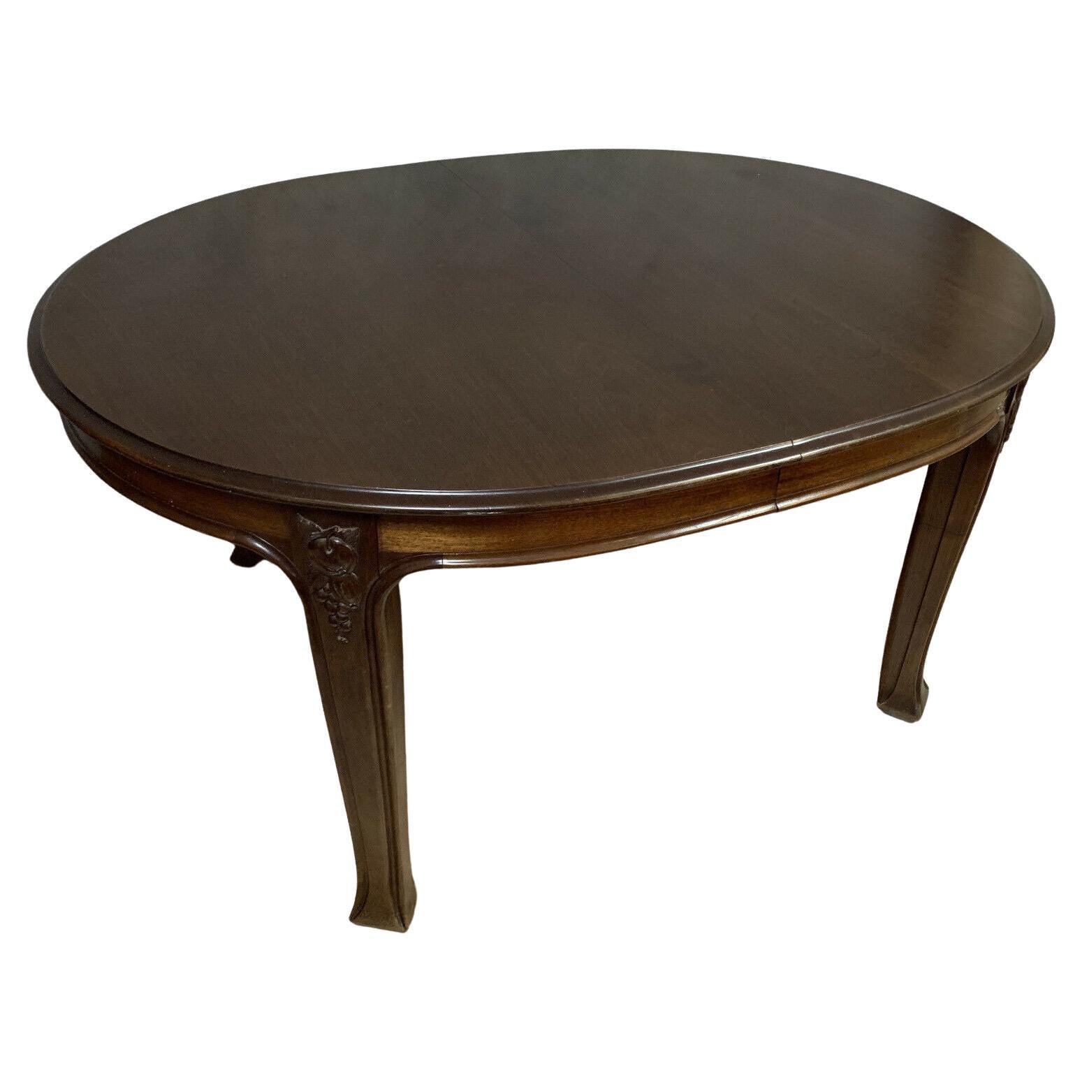 D'après les créations de Majorelle : Impressionnante table Art Nouveau en acajou -1X18 en vente