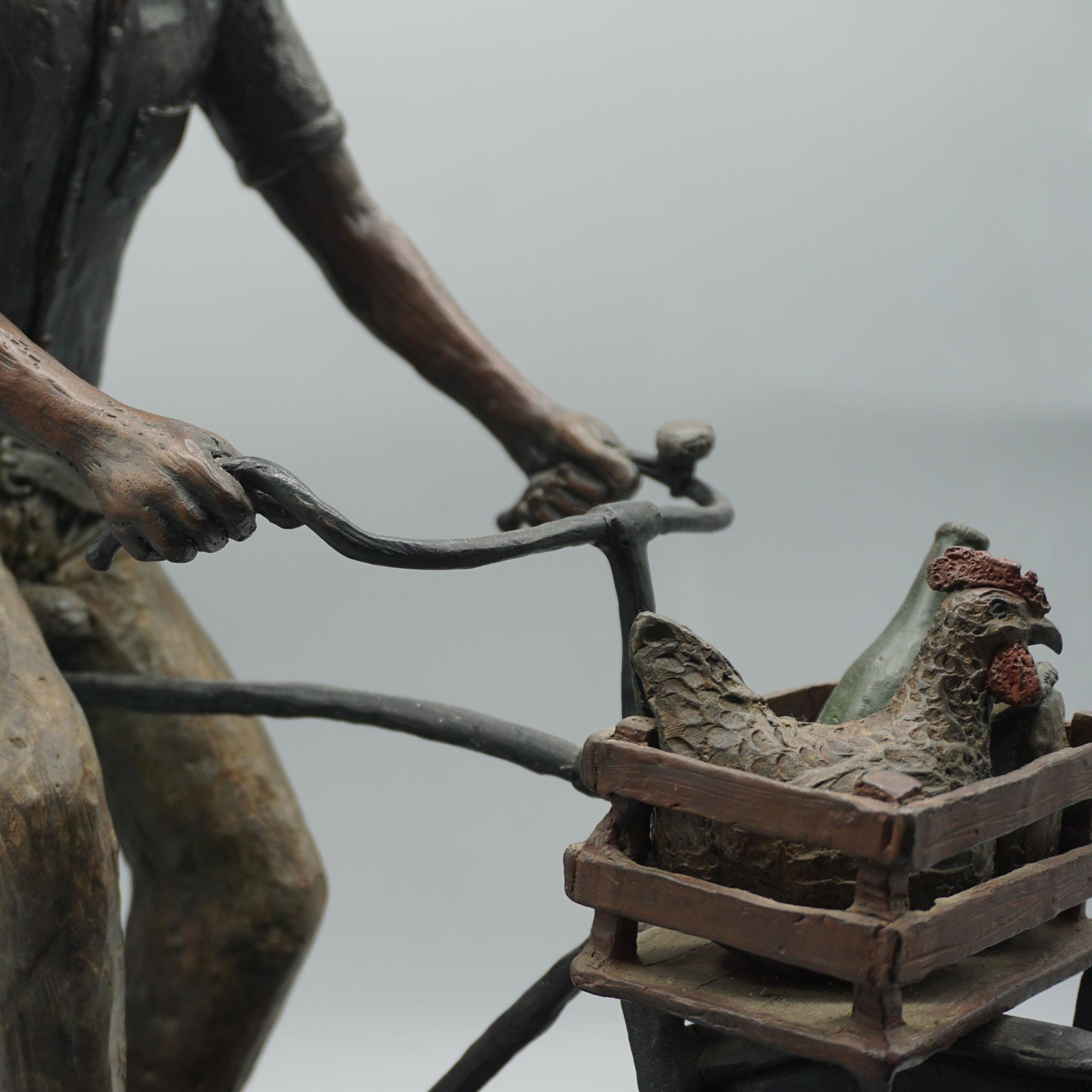 Escultura de bronce de principios del siglo XXI 