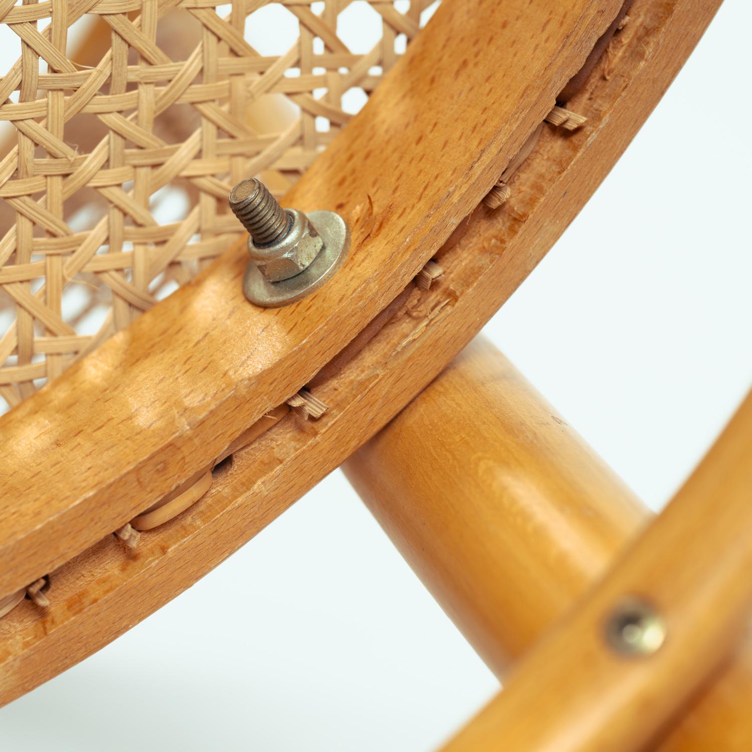 Thonet 210 drafted bentwood  Rattan chairs, Bauhaus, The Netherlands, 1980 For Sale 13