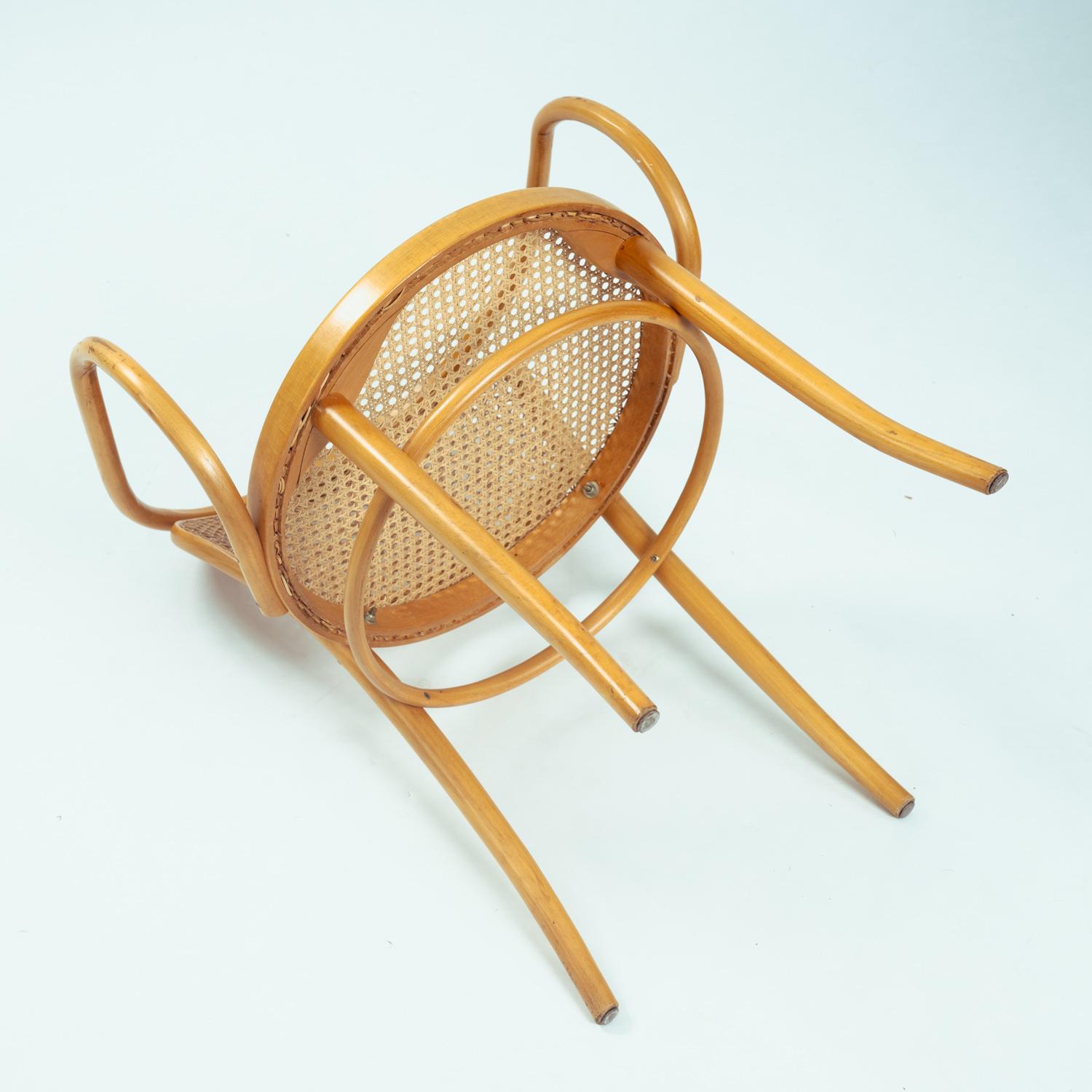 Thonet 210 drafted bentwood  Rattan chairs, Bauhaus, The Netherlands, 1980 For Sale 14