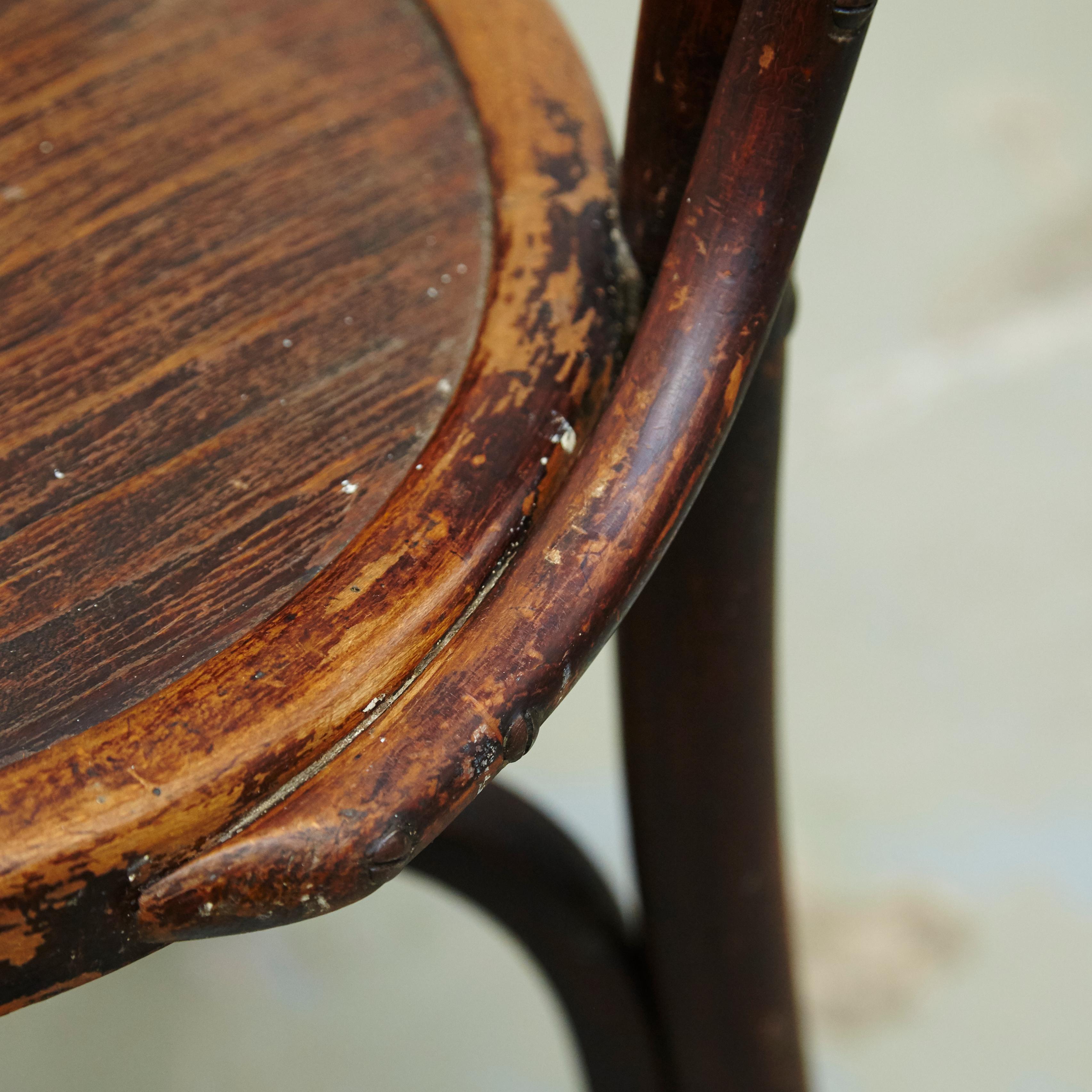 After Thonet Wood Chair In Fair Condition In Barcelona, Barcelona