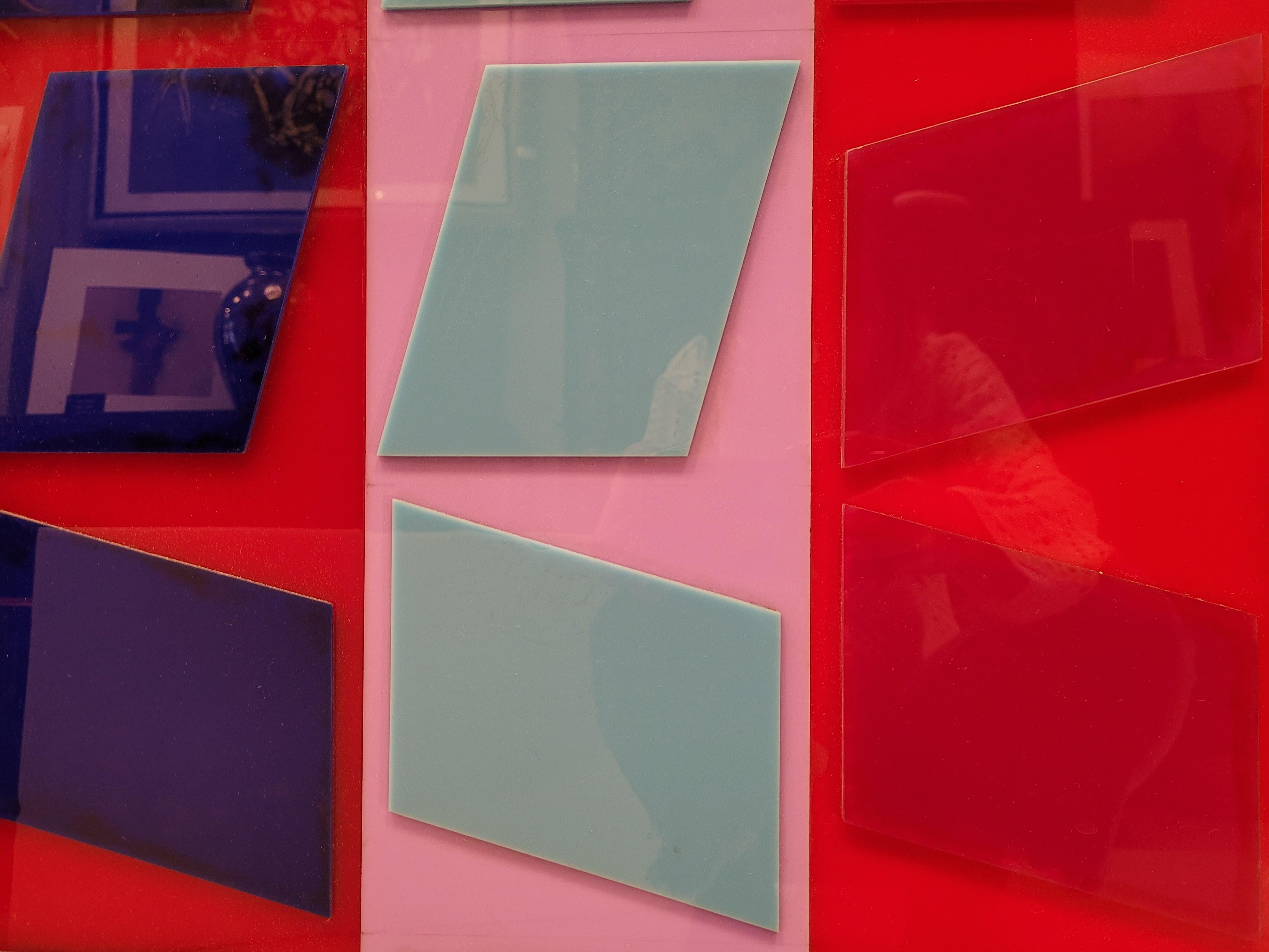 After Vasarely red, blue, pink Couple Op Art Paintings Fiberglass 70's 3