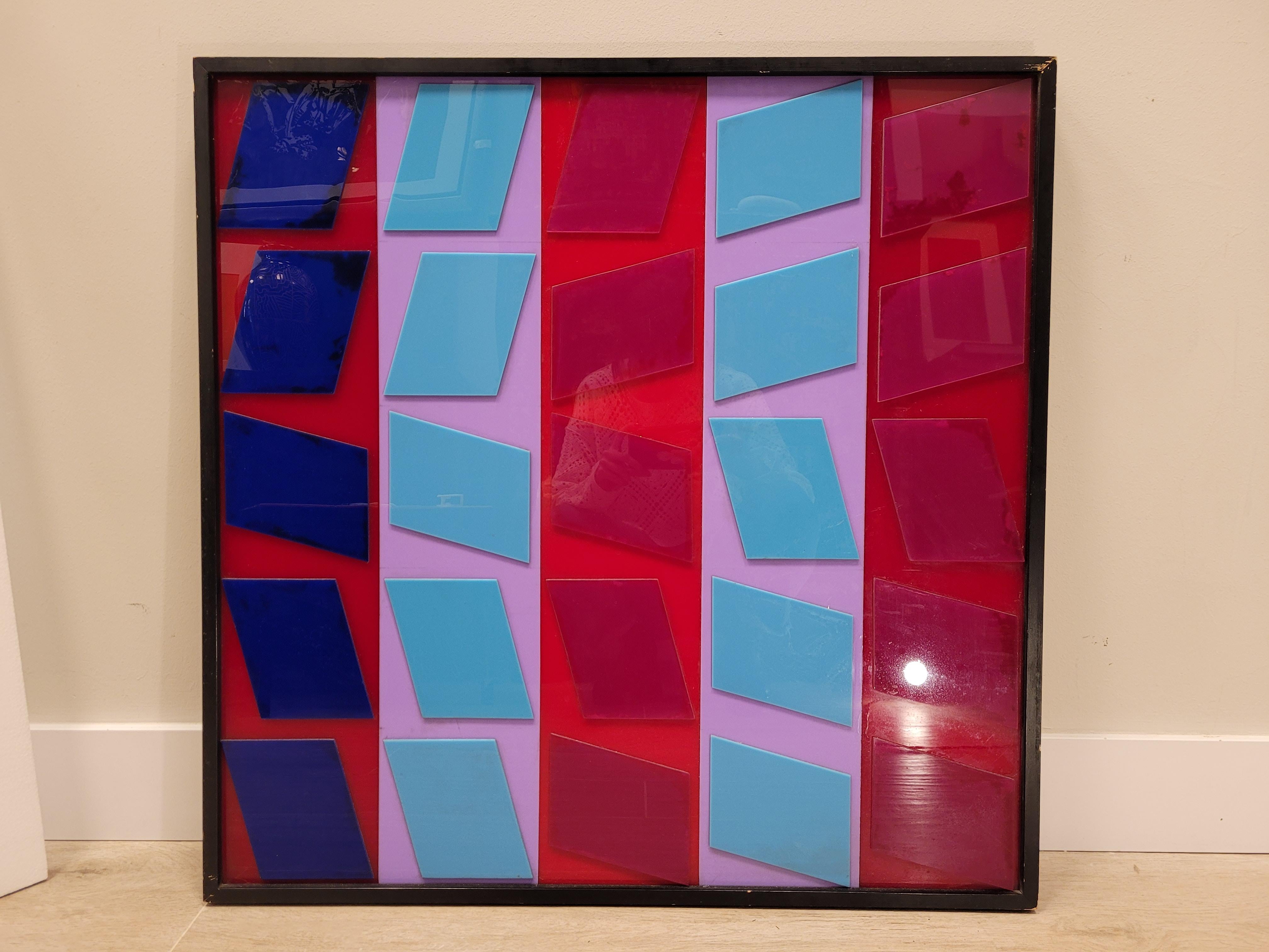 After Vasarely red, blue, pink Couple Op Art Paintings Fiberglass 70's In Good Condition In Valladolid, ES