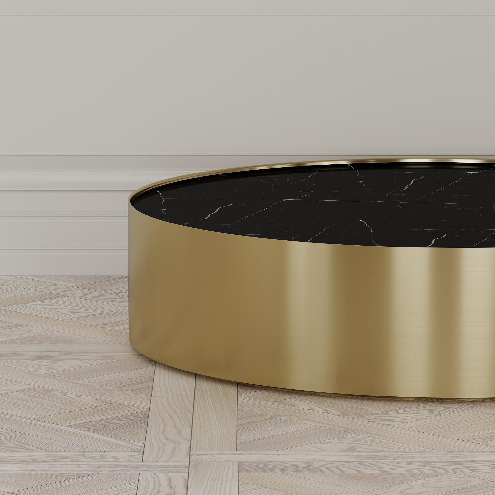 Italian Afterglow Round Coffee Table of Marble and Brass, Made in Italy For Sale