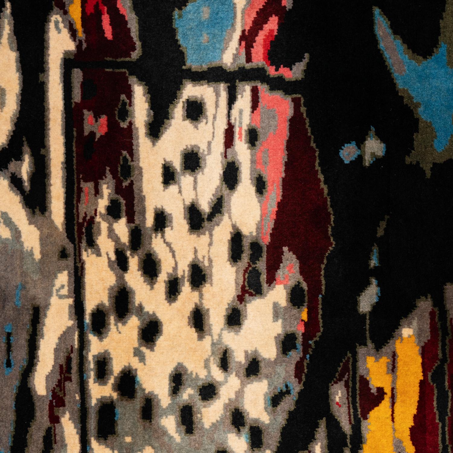 Rug,	or	tapestry,	after	the	work	of	Jean-Michel	Basquiat entitled	« Notary »	and	dated	1985.	Hand-knotted	and	in	Merino	wool.	Can	be	installed	on	the	floor	or	
displayed	on	the	wall.
Contemporary	work	of	craftsmen.
Numbered	1/8.	Area