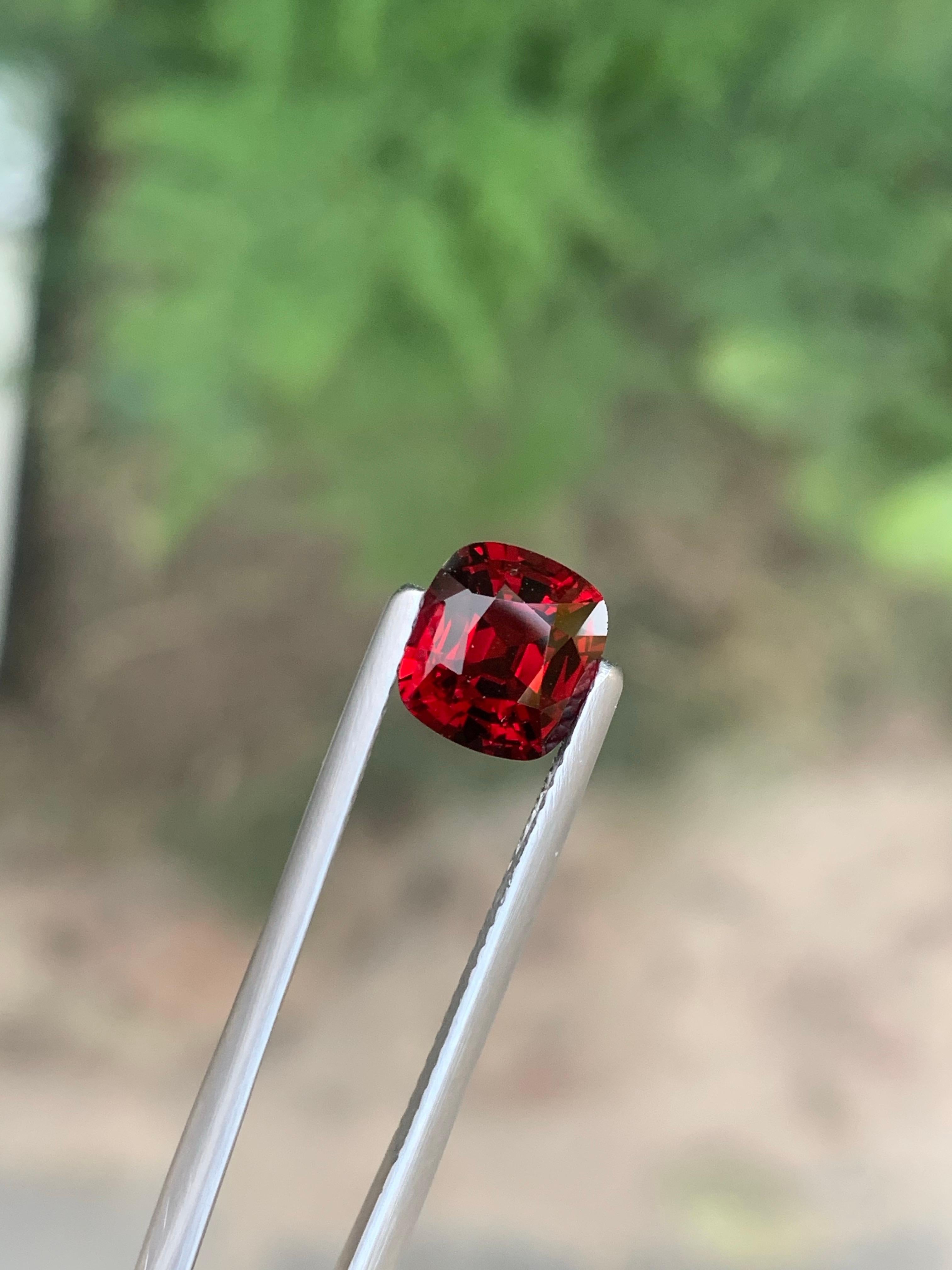 Arts and Crafts Spinello birmano sciolto naturale certificato AGA da 2,07 carati proveniente dal Myanmar in vendita