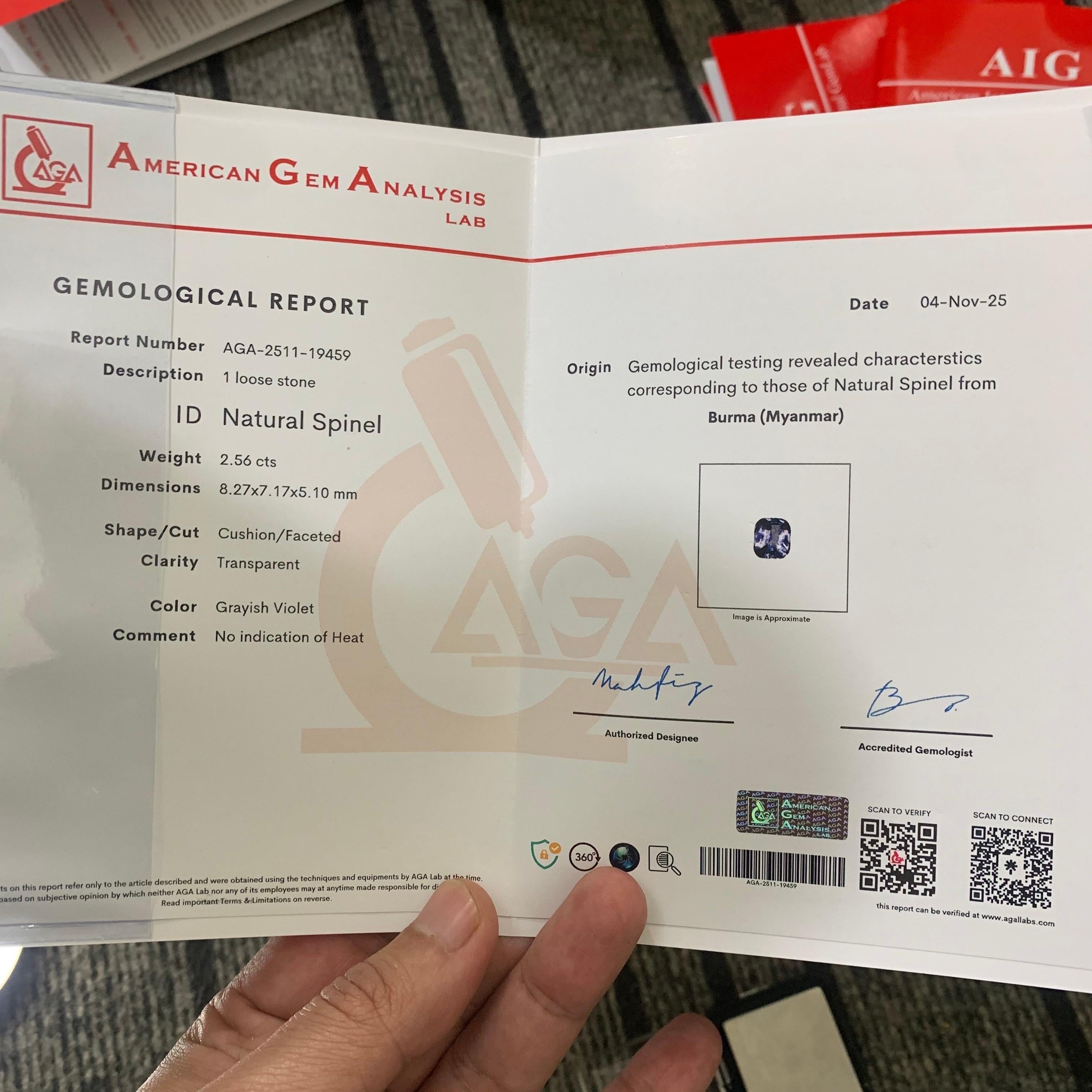 Gemma naturale sciolta con taglio a cuscino di Spinello birmano certificata AGA da 2,56 carati in vendita 9