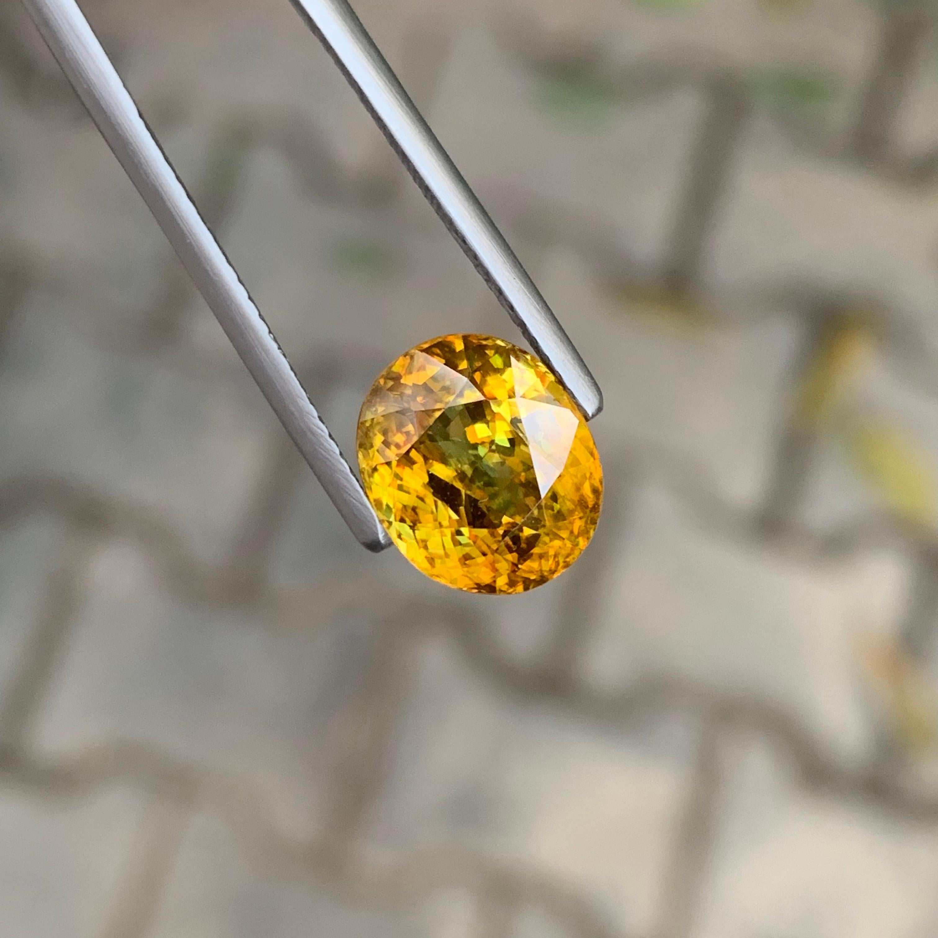 AGA-zertifiziert 5,49 Karat natürlicher loser Feuereffekt Sphen / Titanit im Angebot 7