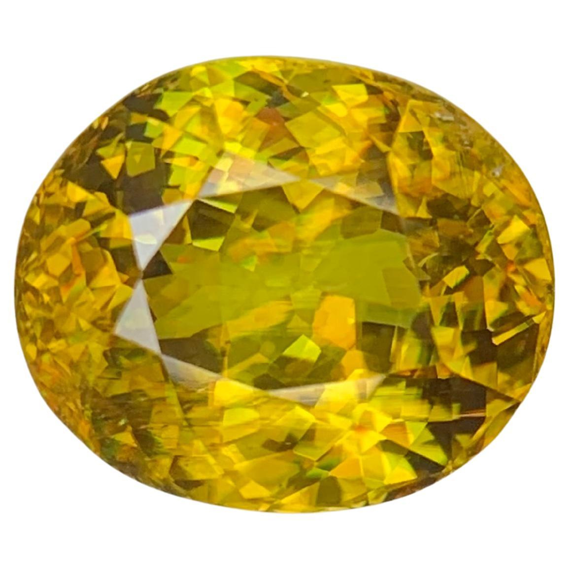 Sfene / Titanite naturale sfusa effetto fuoco da 5,49 carati certificata AGA