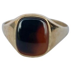 Agate and 9 Carat Gold Signet Ring