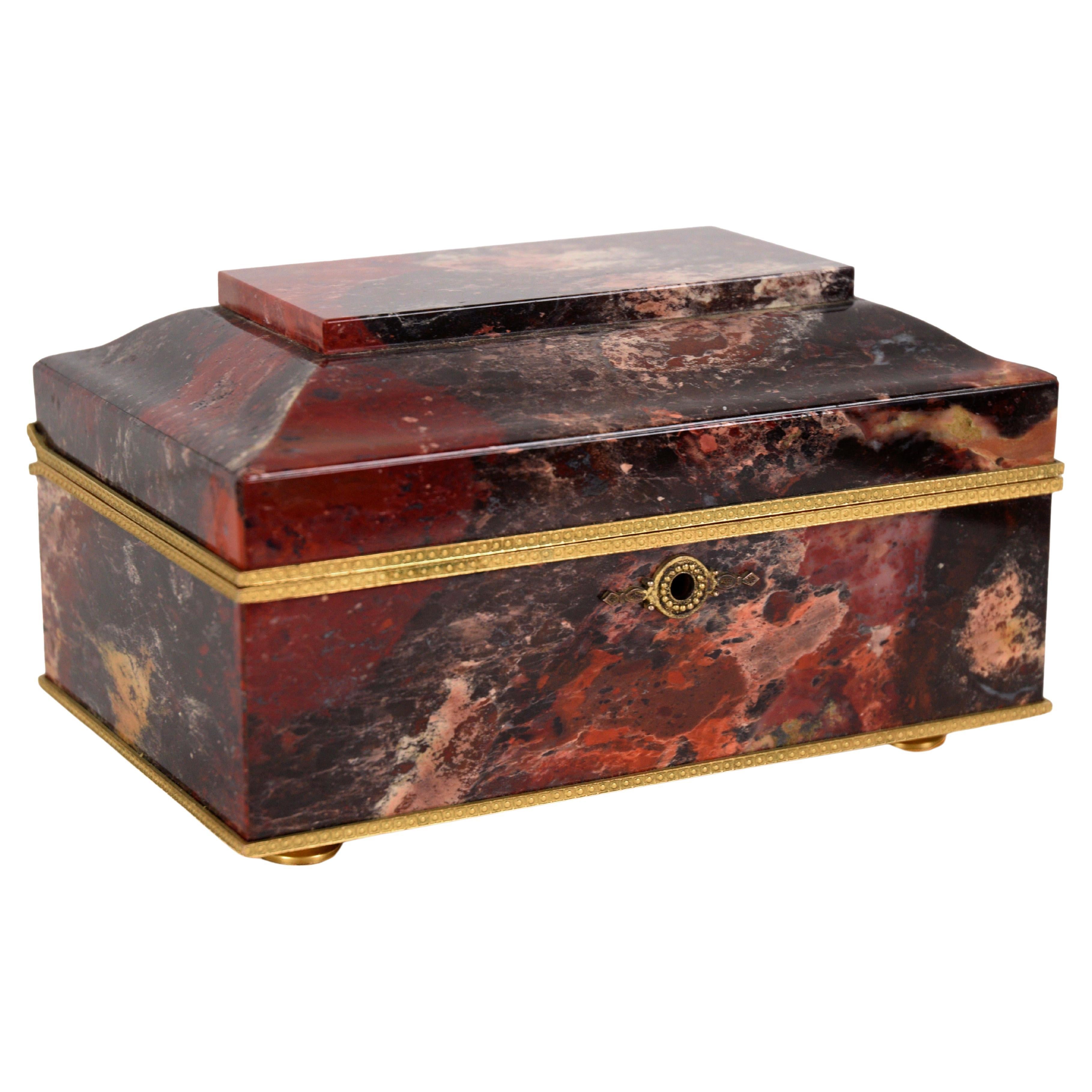 Agate and Ormolu Jewel box French Made 20th Century For Sale