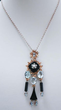 Achat, Aquamarin, Diamanten, Perlen, Anhänger aus 14 Kt Weißgold und Roségold.