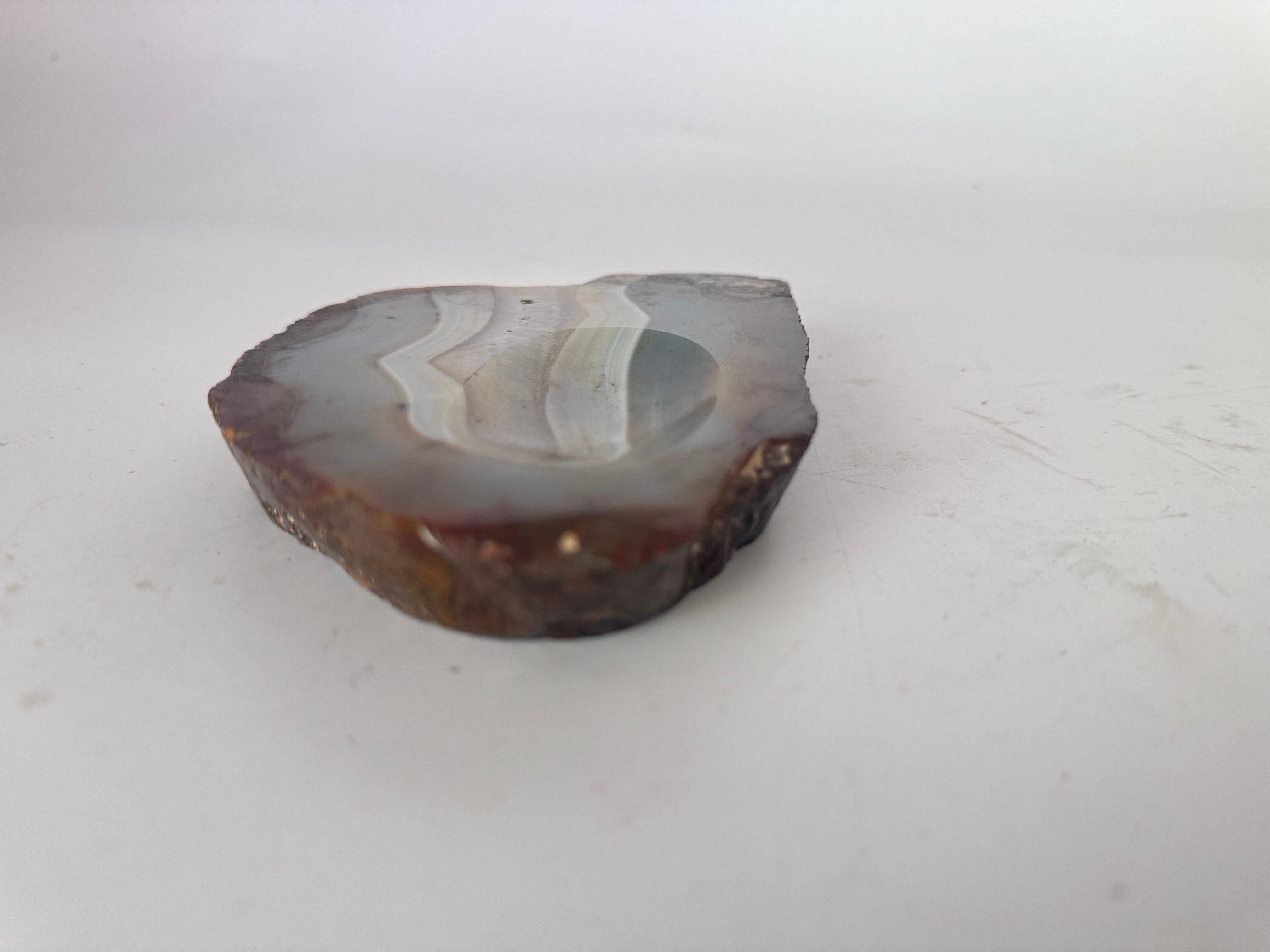 Brutalisme Cendrier ou Vide Poche en agate, couleur grise et Brown, Italie 1970 en vente