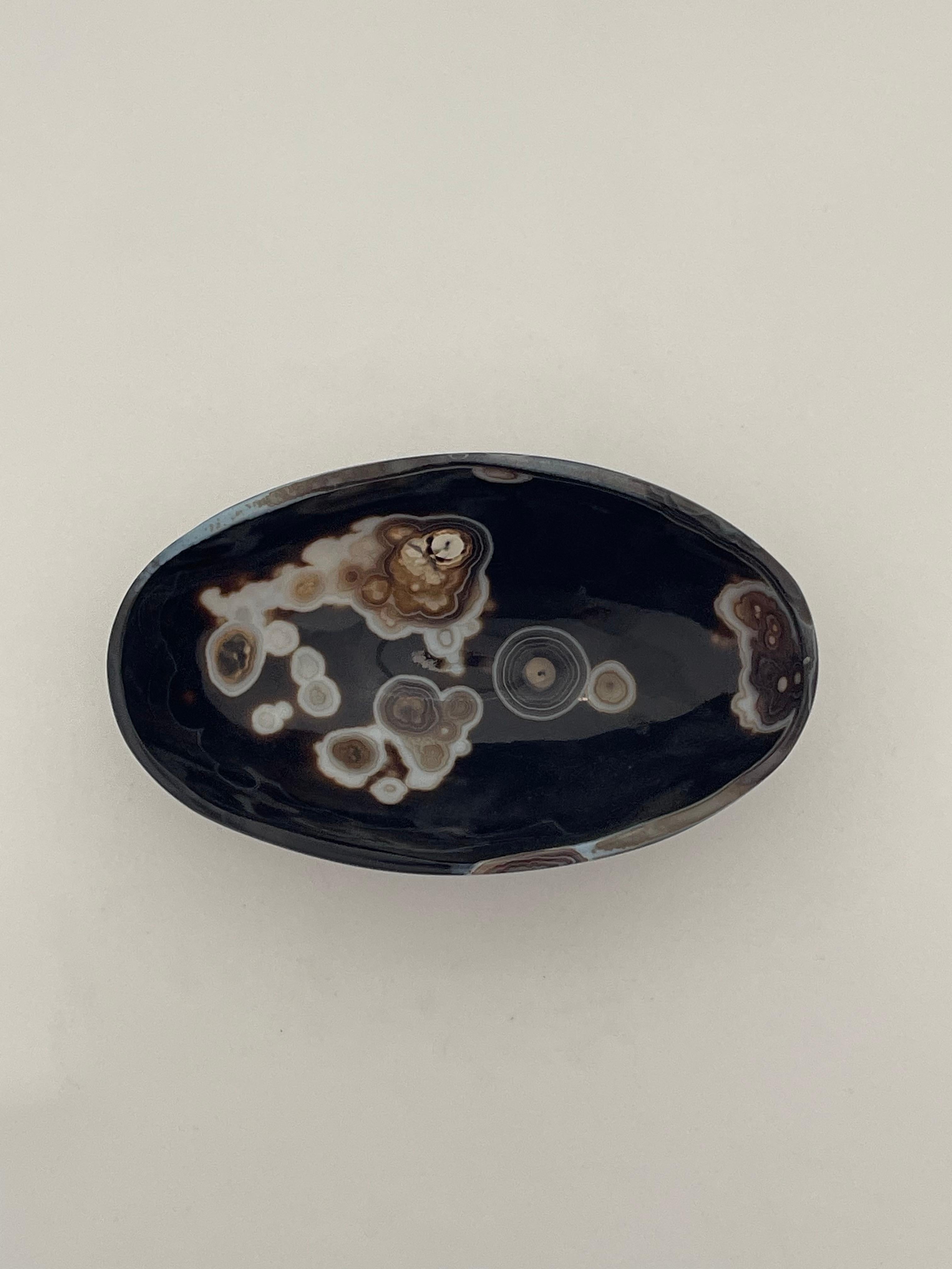 Hand-Carved Agate Bowl Hand Carved Oval Shape Brazil, 1980 For Sale