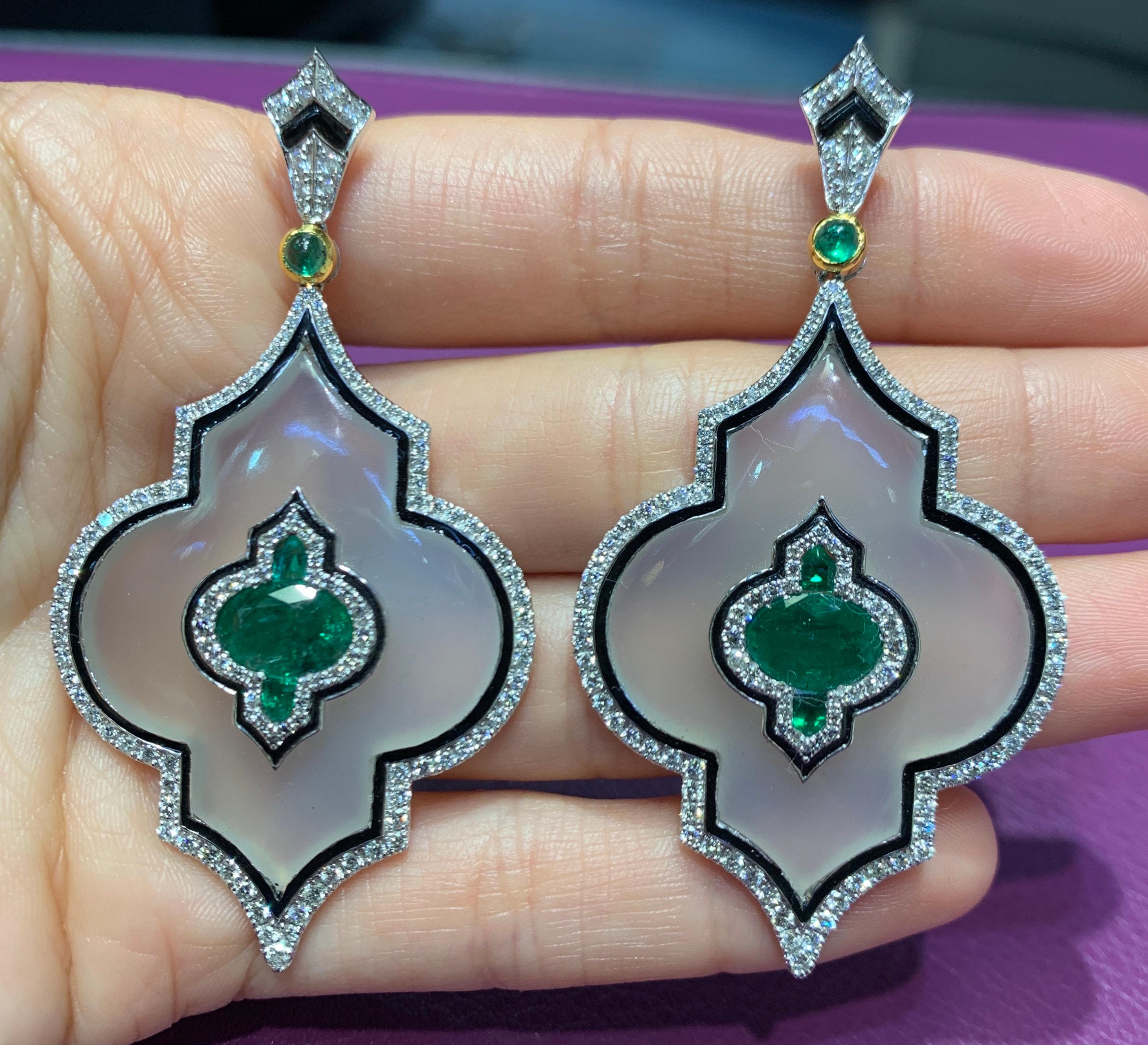Agate, Emerald & Diamond Chandelier Earrings, 18K White Gold
Emerald Weight: 4.11 Cts
Diamond Weight: 2.38 Cts 
Back Type: Push Back
Measurements: 2.5