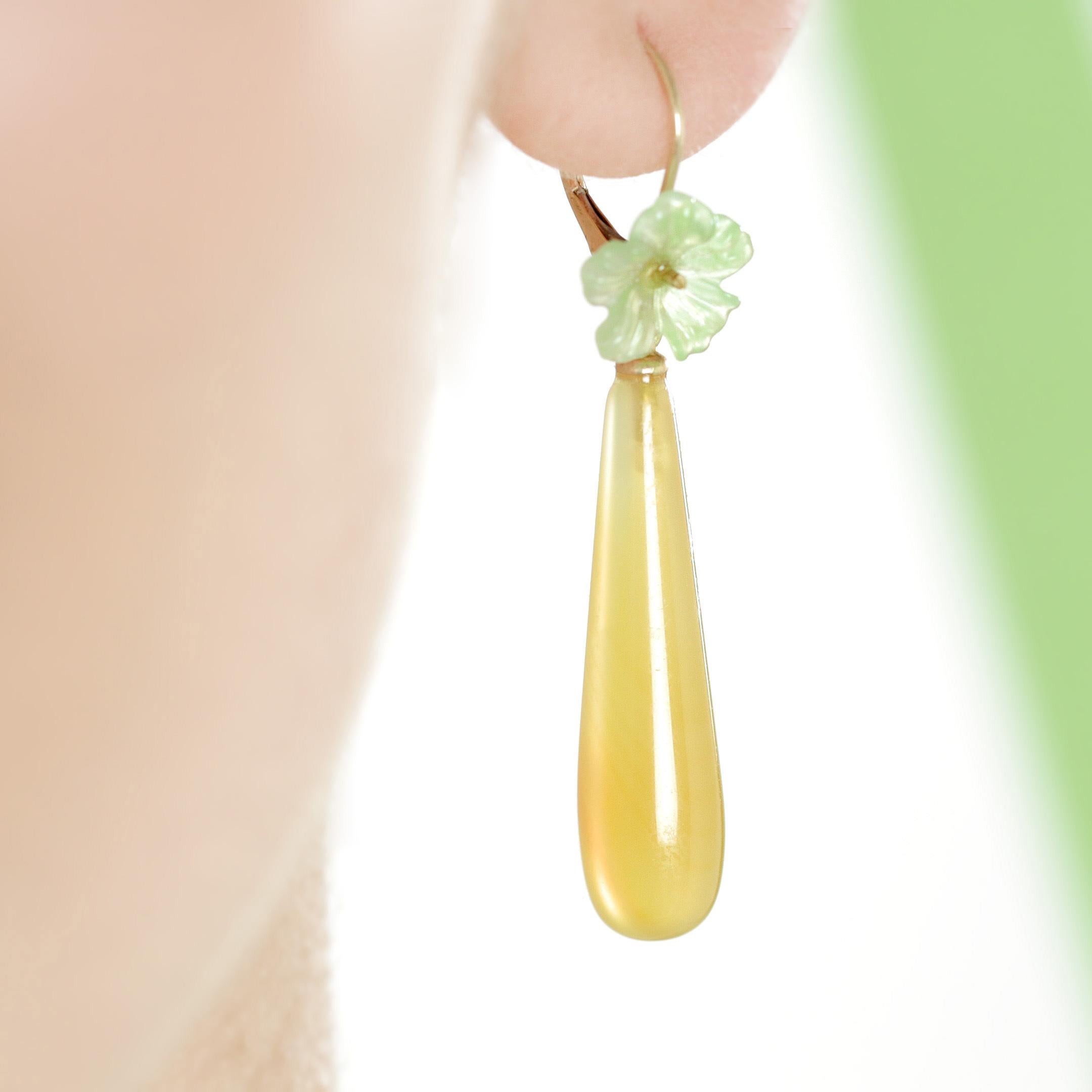 Orecchini da cocktail moderni con chiusura continentale in oro 18 carati con fiore d'agata in vendita 8
