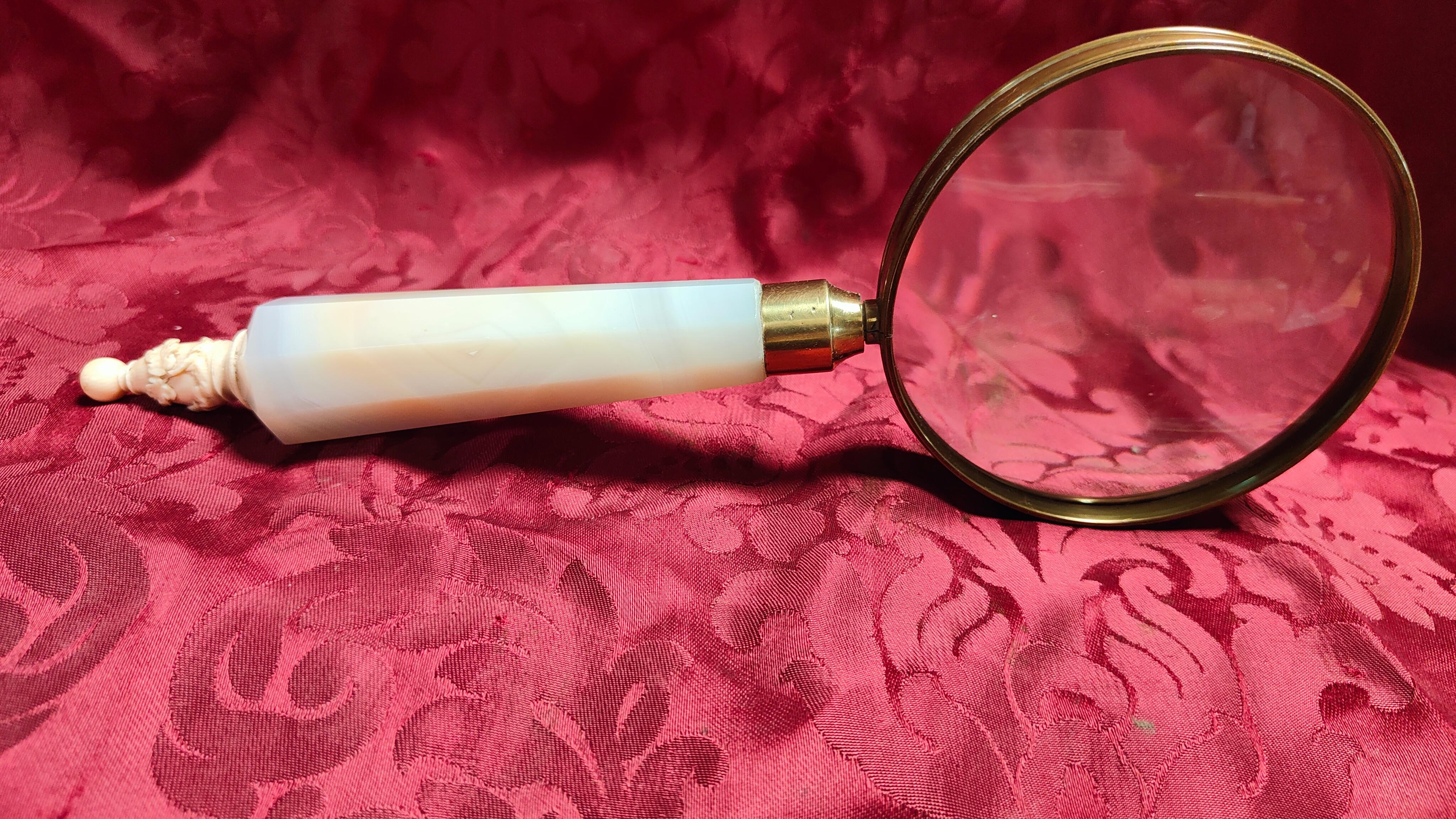 20th Century Agate Magnifying Glass From The 50s For Sale