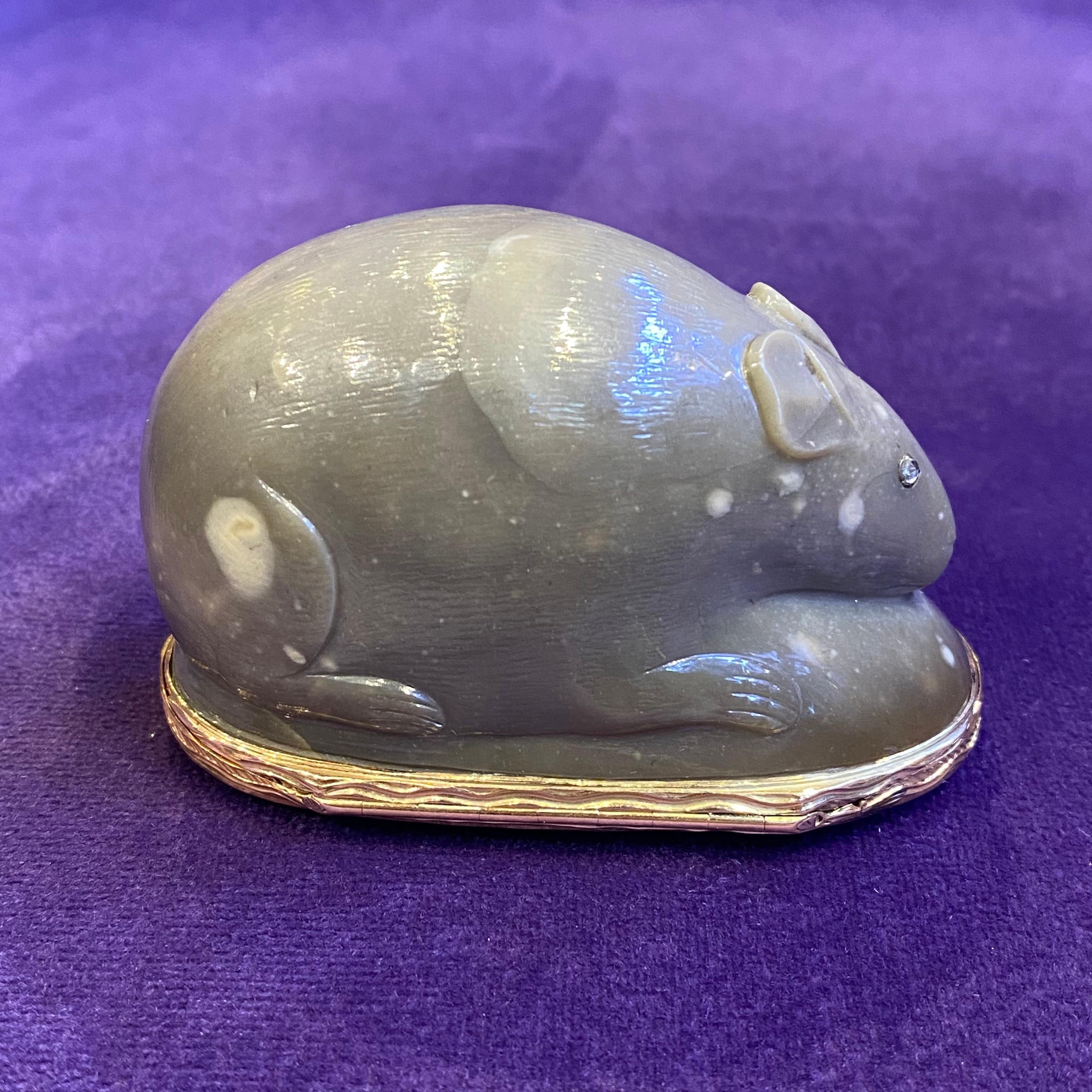 Agate Mouse Snuff Box For Sale 2
