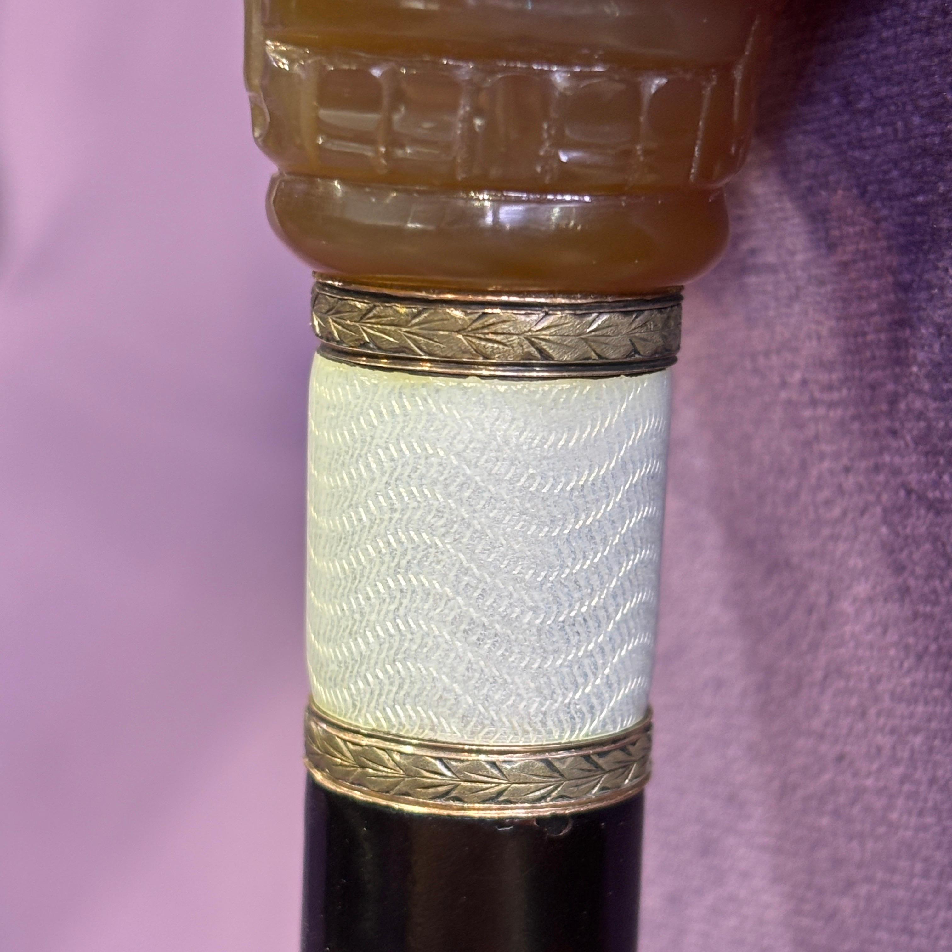 Canne d'allaitement en agate de la Néréide en vente 5