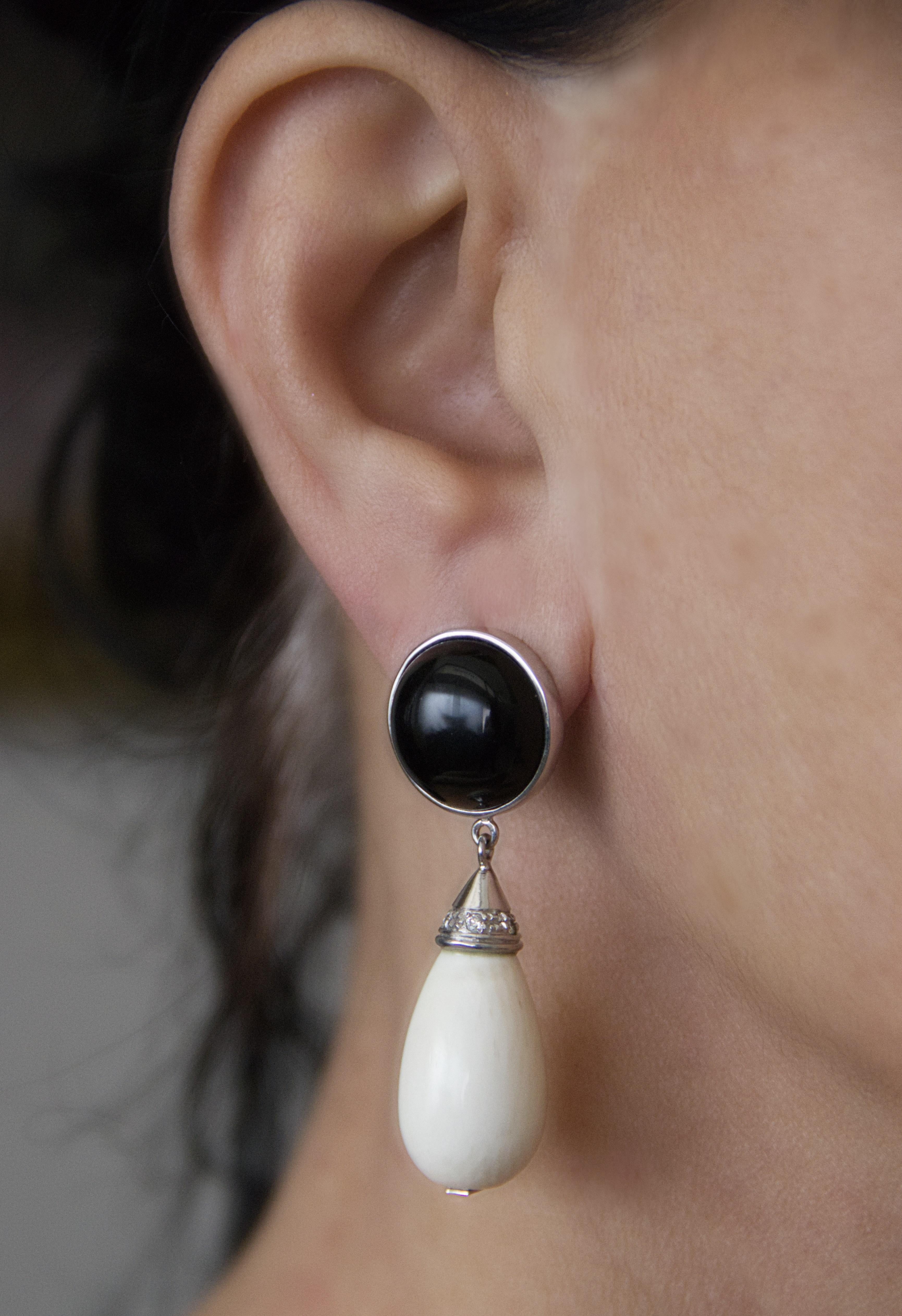 Agate Onyx Diamonds 18 Karat White Gold Drop Earrings For Sale 3