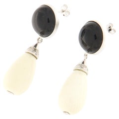 Agate Onyx Diamonds 18 Karat White Gold Drop Earrings