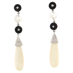Agate Onyx Diamonds Crystal Rock 18 Karat White Gold Drop Earrings