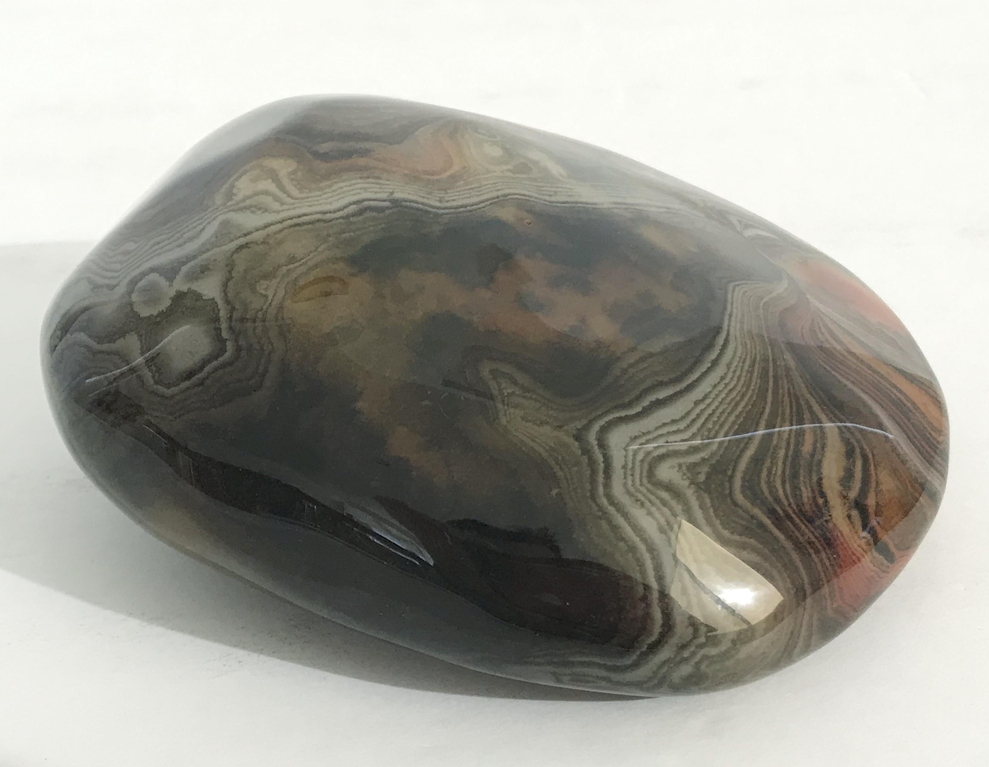 Agate Onyx Paperweight In Excellent Condition For Sale In Los Angeles, CA