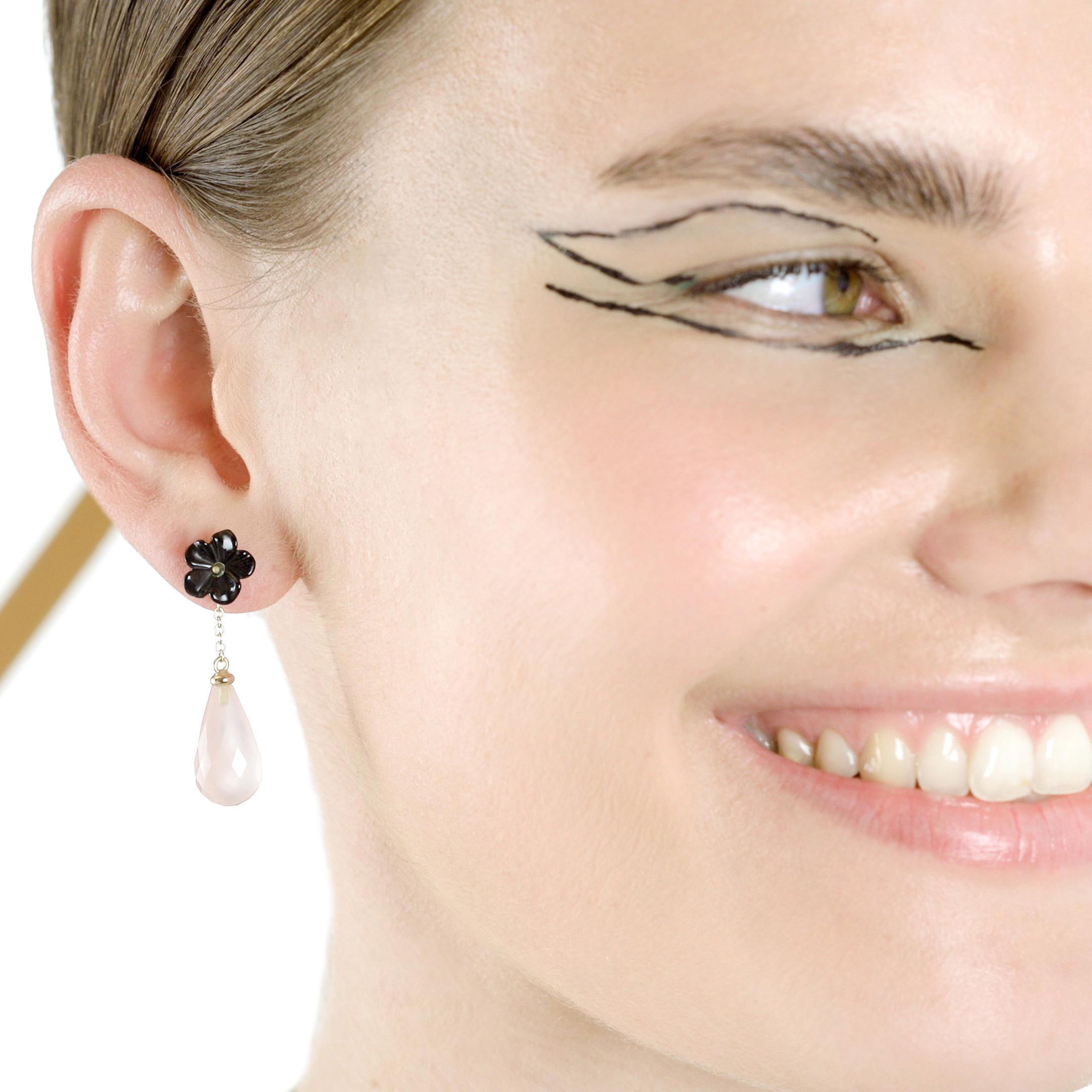 Intini Jewels, boucles d'oreilles italiennes en goutte déco en or 18 carats, agate et quartz rose en vente 14