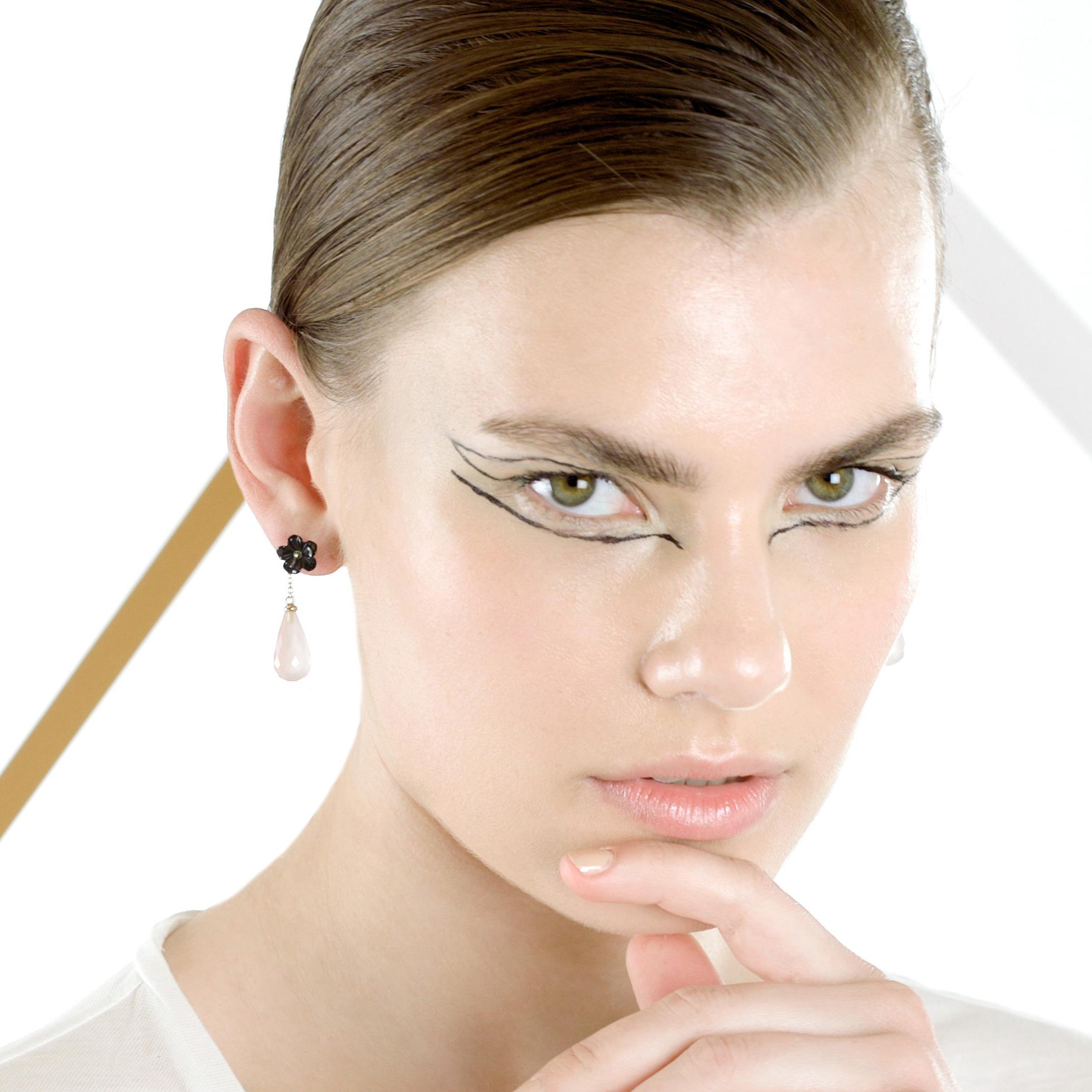 Taille mixte Intini Jewels, boucles d'oreilles italiennes en goutte déco en or 18 carats, agate et quartz rose en vente