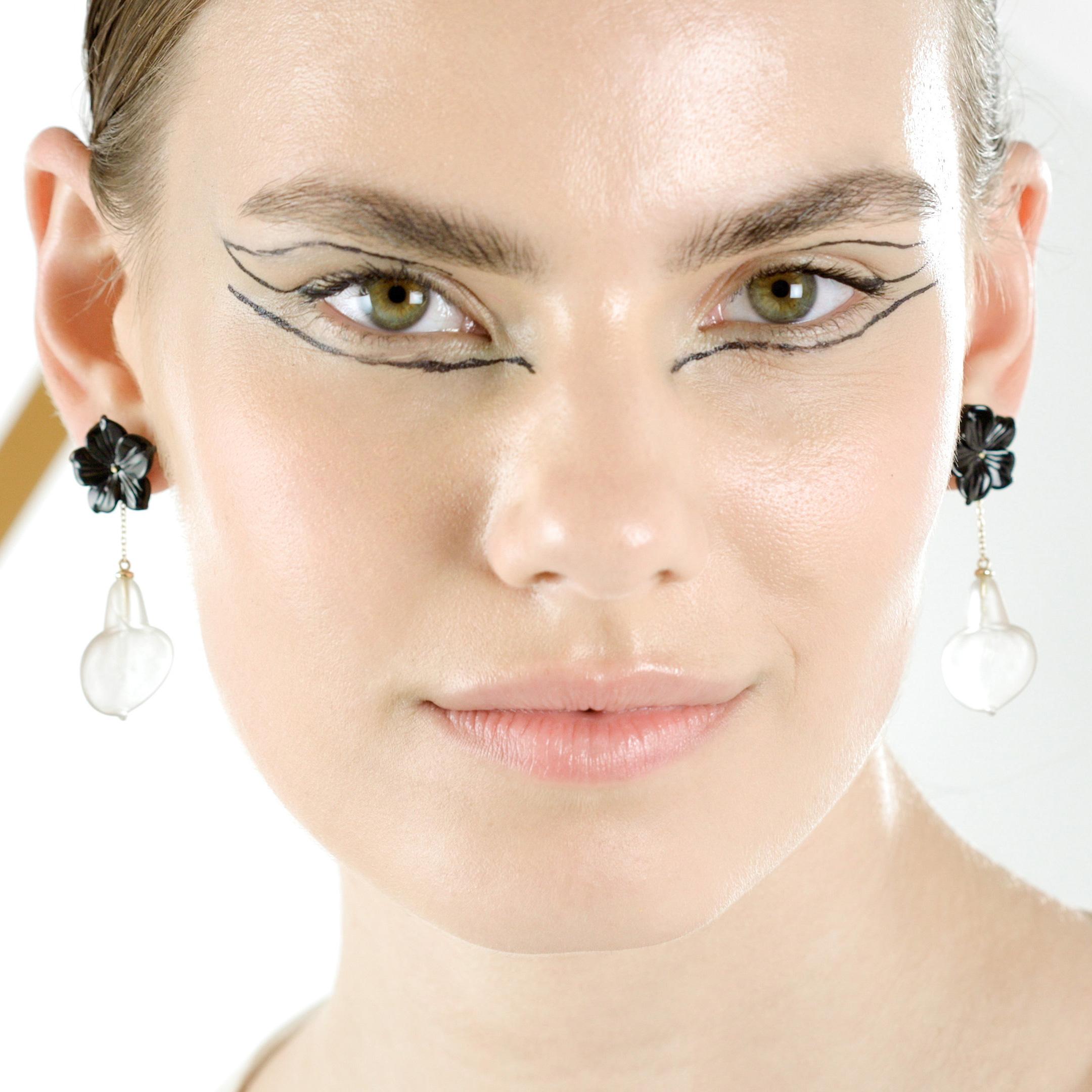 Intini Jewels, boucles d'oreilles en goutte en or 18 carats avec agate, cristal de roche et chaîne déco italienne en vente 9