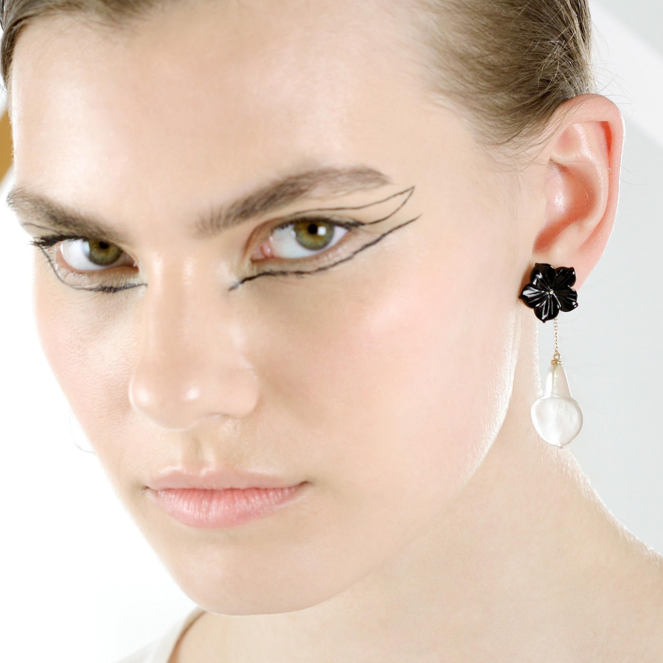 Taille mixte Intini Jewels, boucles d'oreilles en goutte en or 18 carats avec agate, cristal de roche et chaîne déco italienne en vente