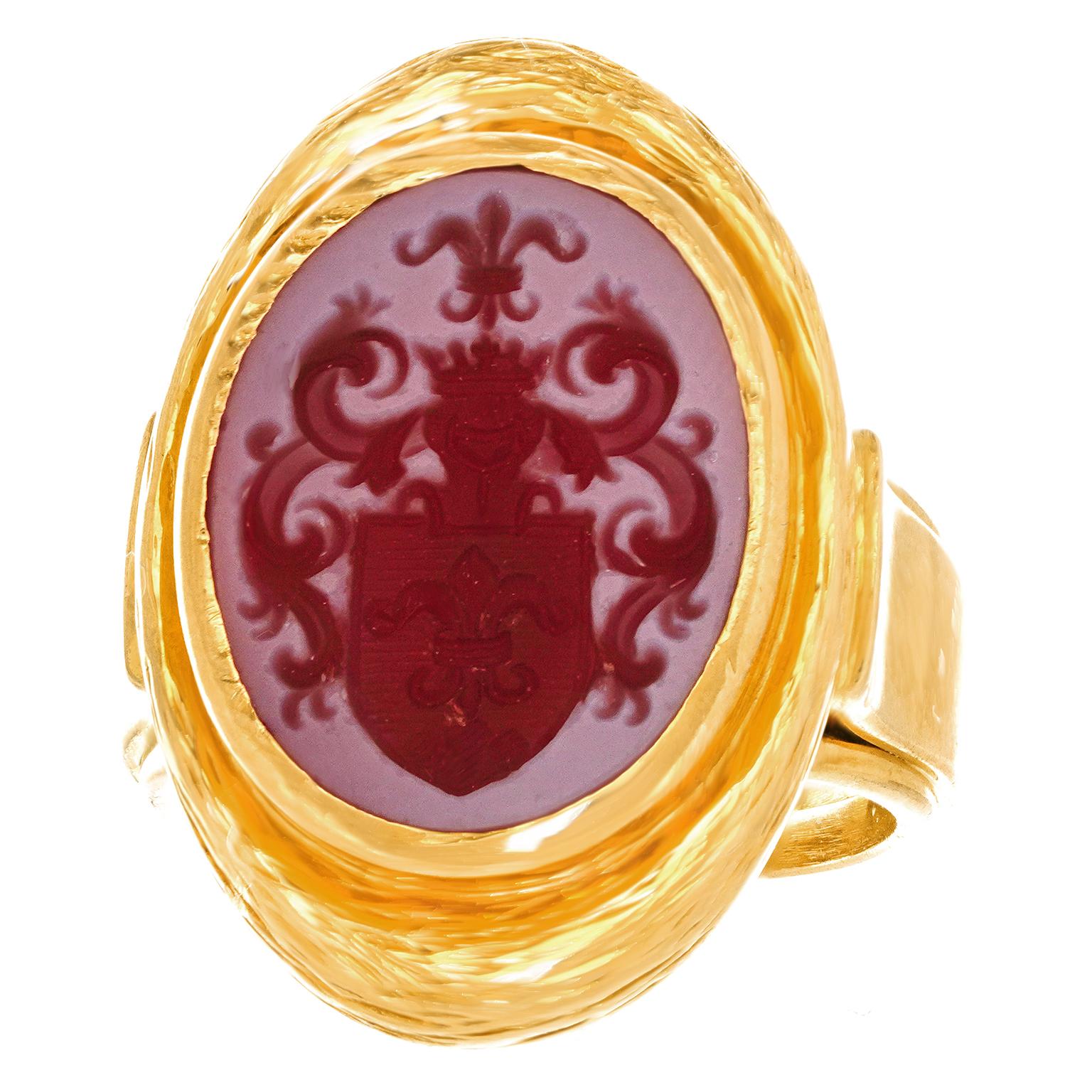 Agate Signet Ring 18k Swiss For Sale 7