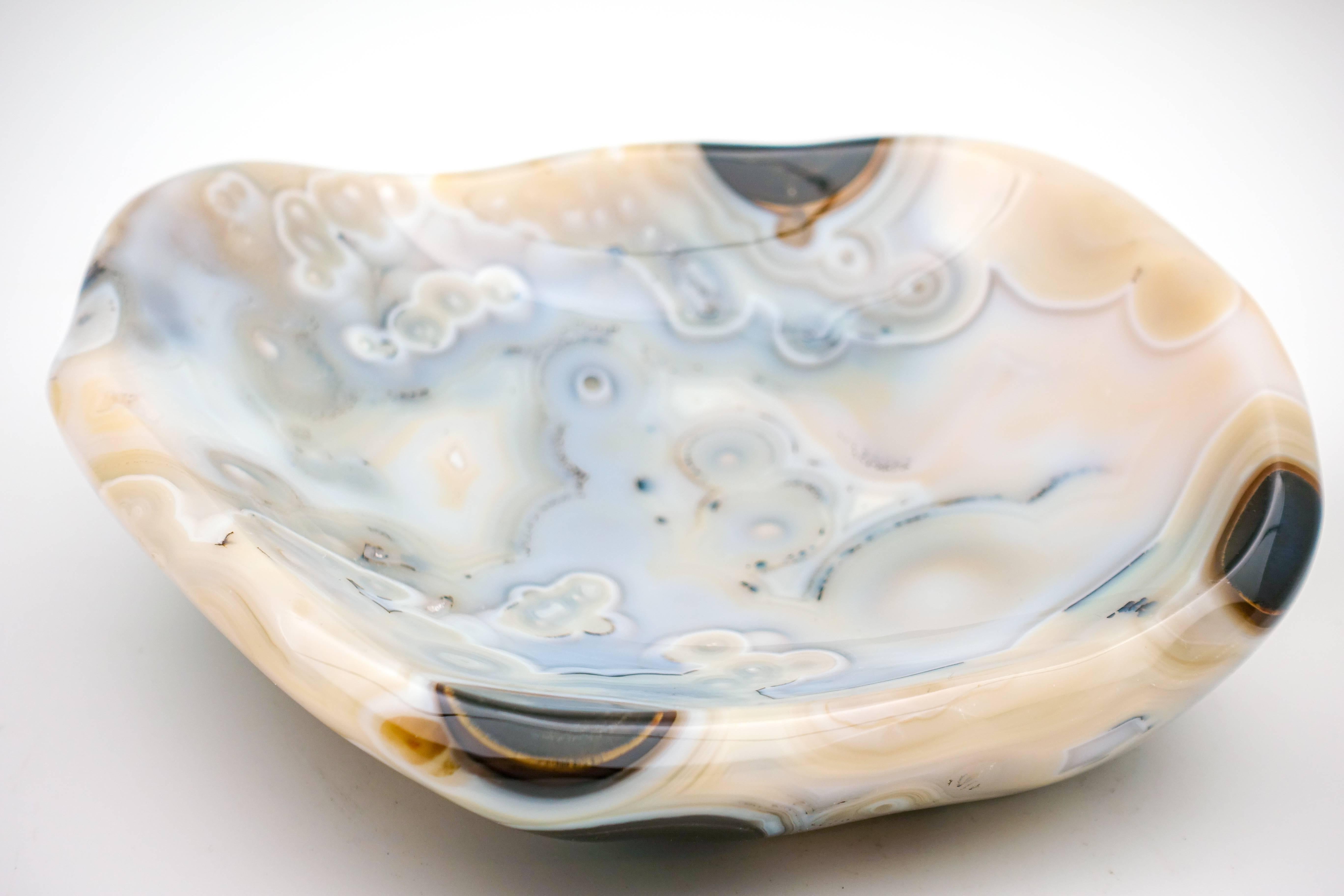 Other Agate Vide Poche Bowl, Rare and Large in Size, Hand-Carved in Madagascar