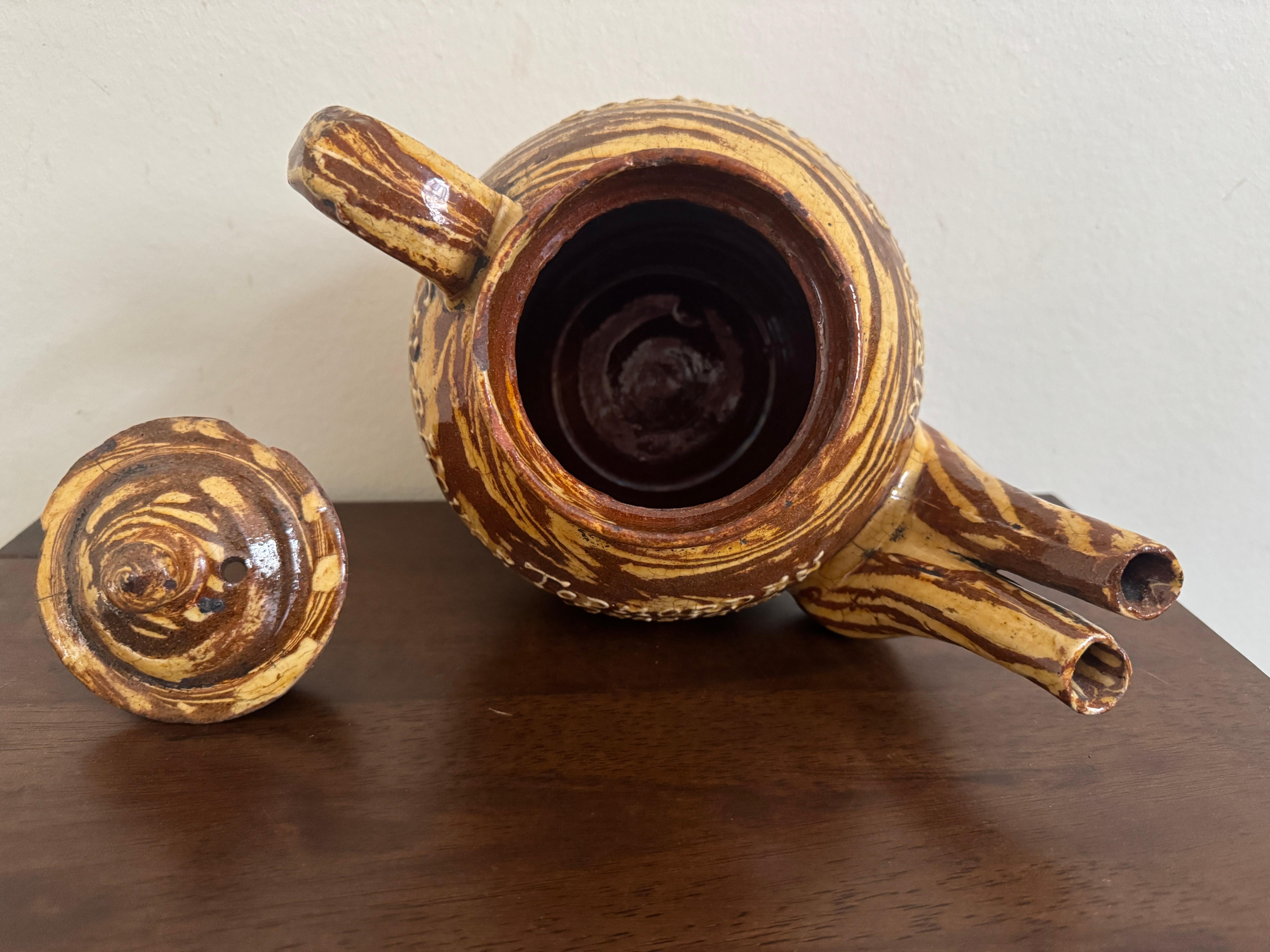 Théière à double bec en Agateware vers 1906 en vente 5