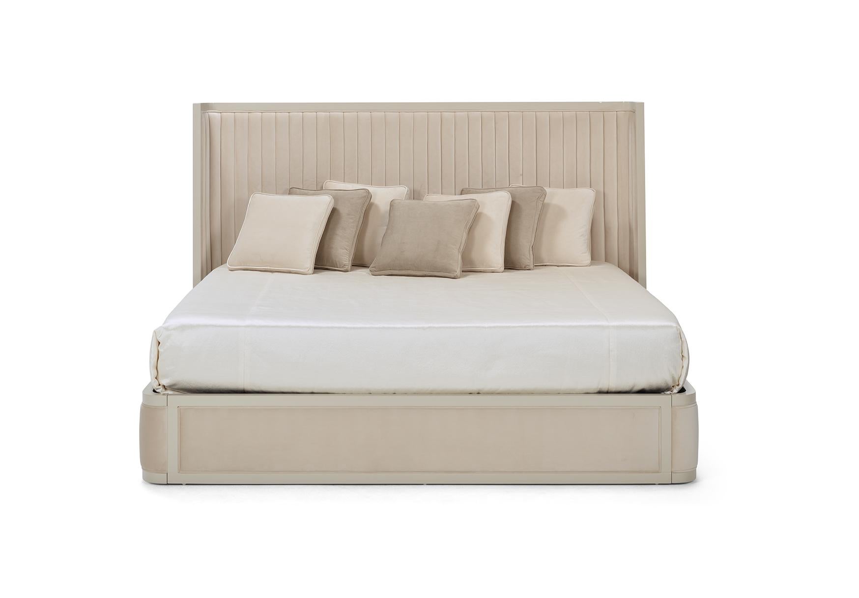 Modern AGATHA bed with padded headboard For Sale