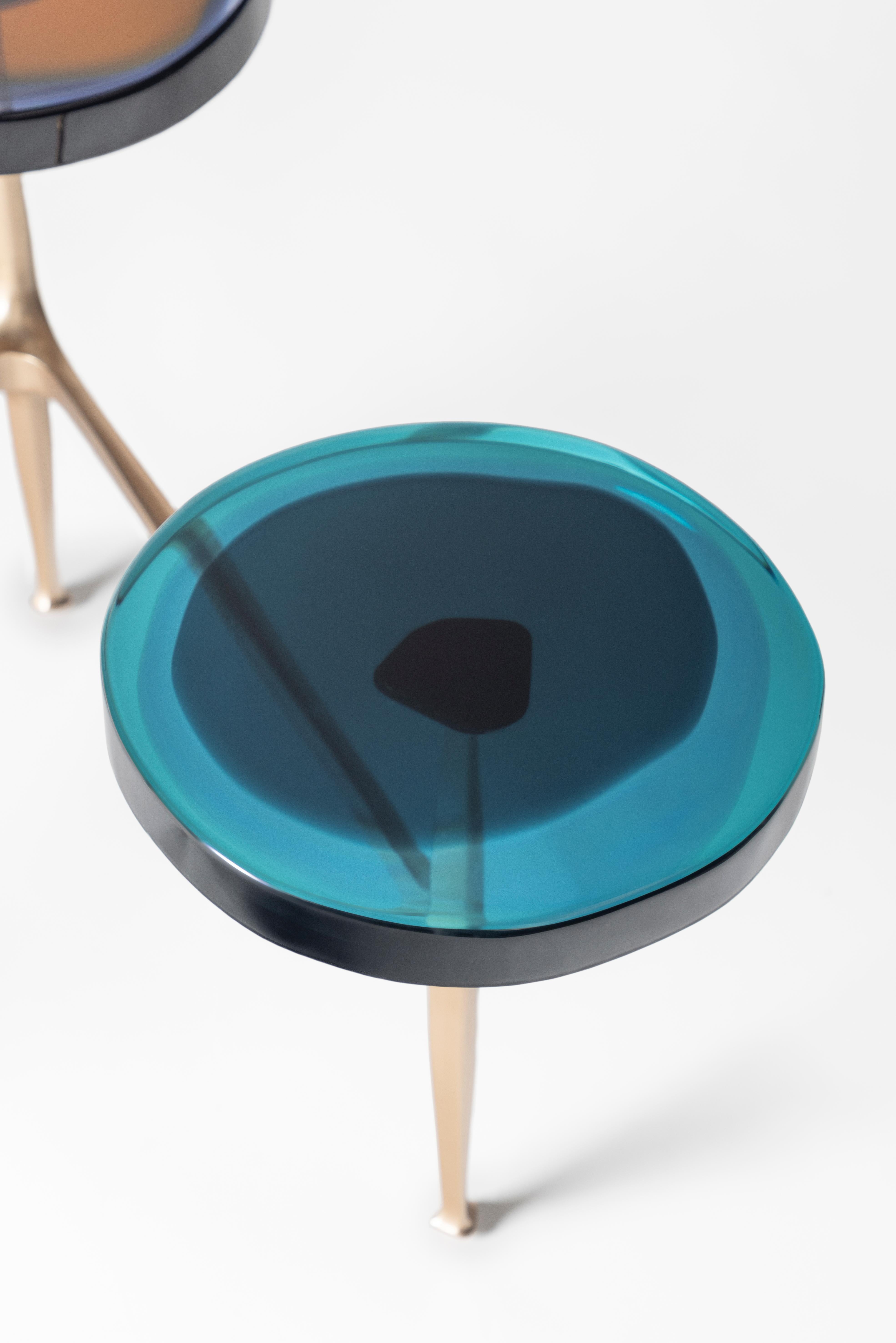 Moderne Table basse Agatha 5 par Draga & Aurel Résine et bronze, 21e siècle en vente